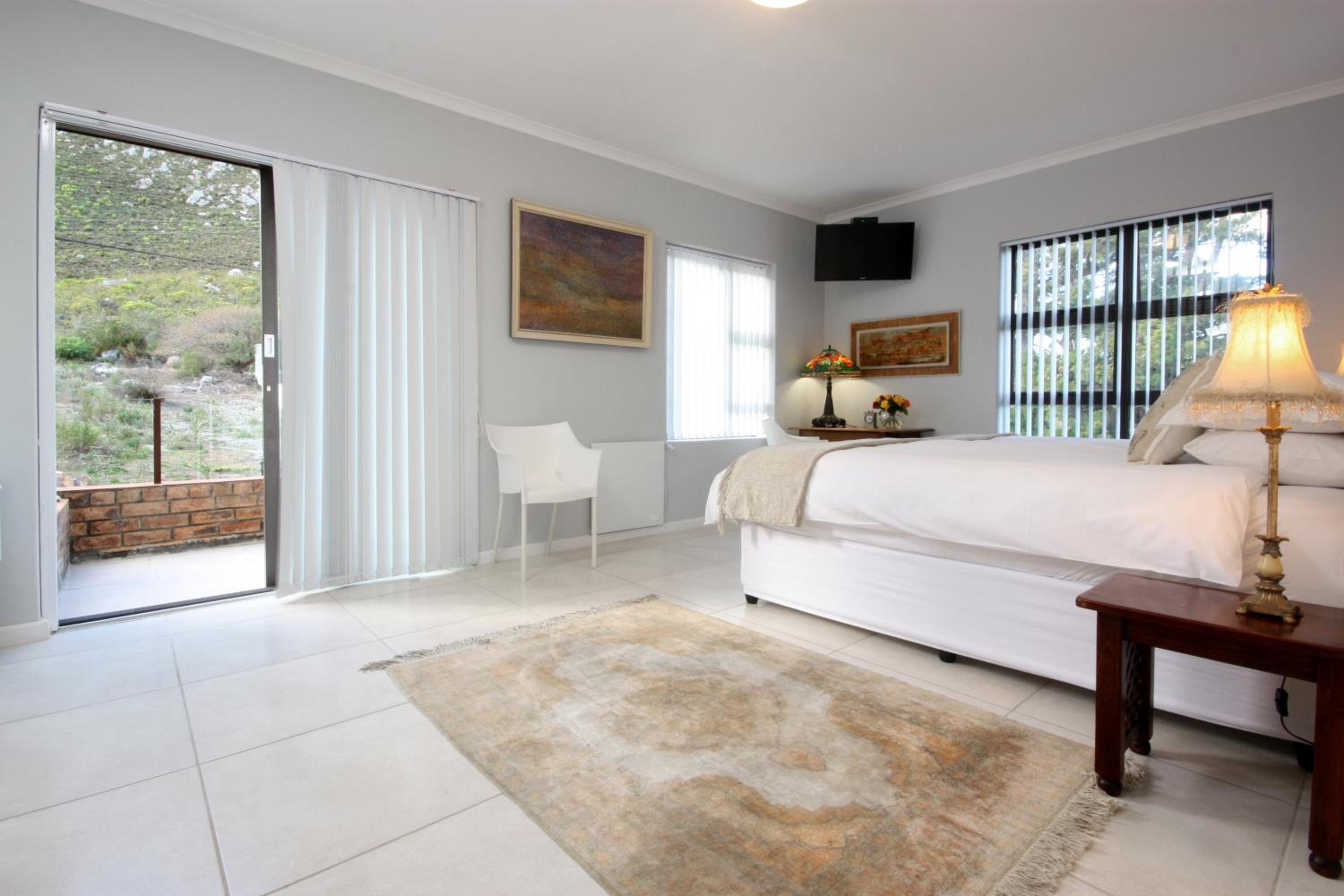 Twin Room With Mountain View photo 1