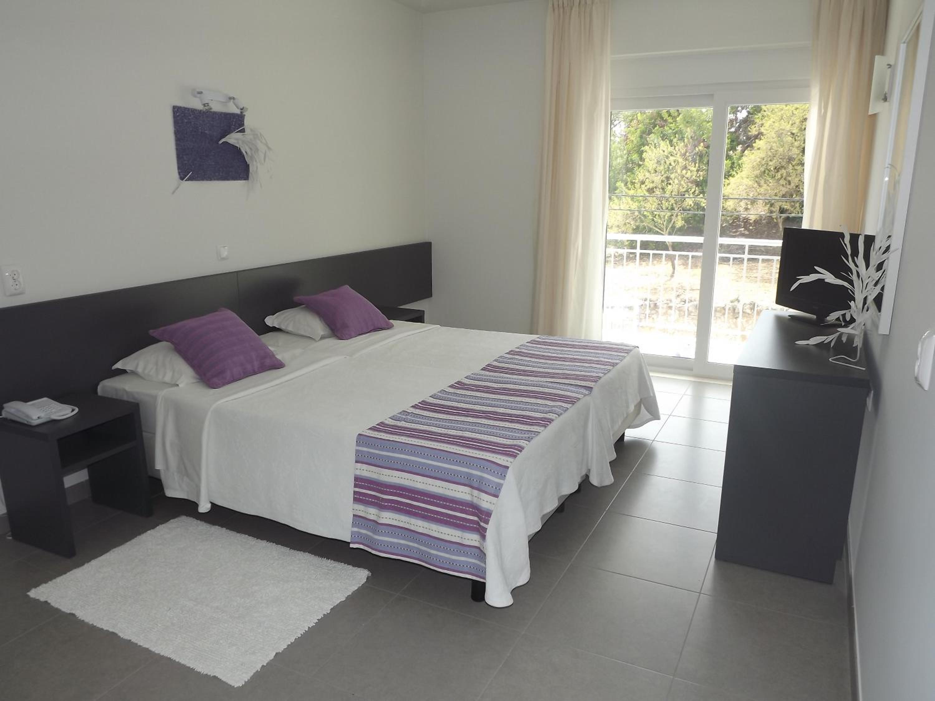 Twin or Double Room photo 2