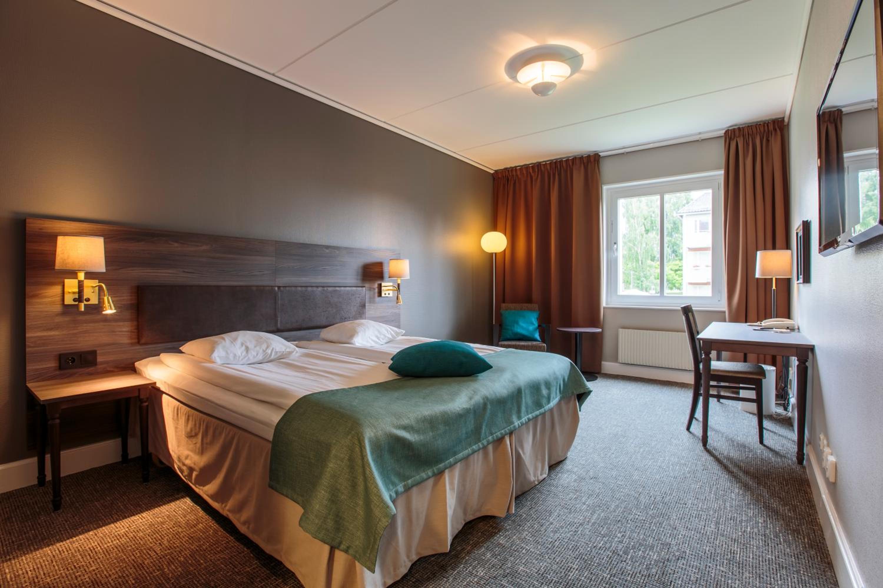 Standard Twin Room - Photo 1