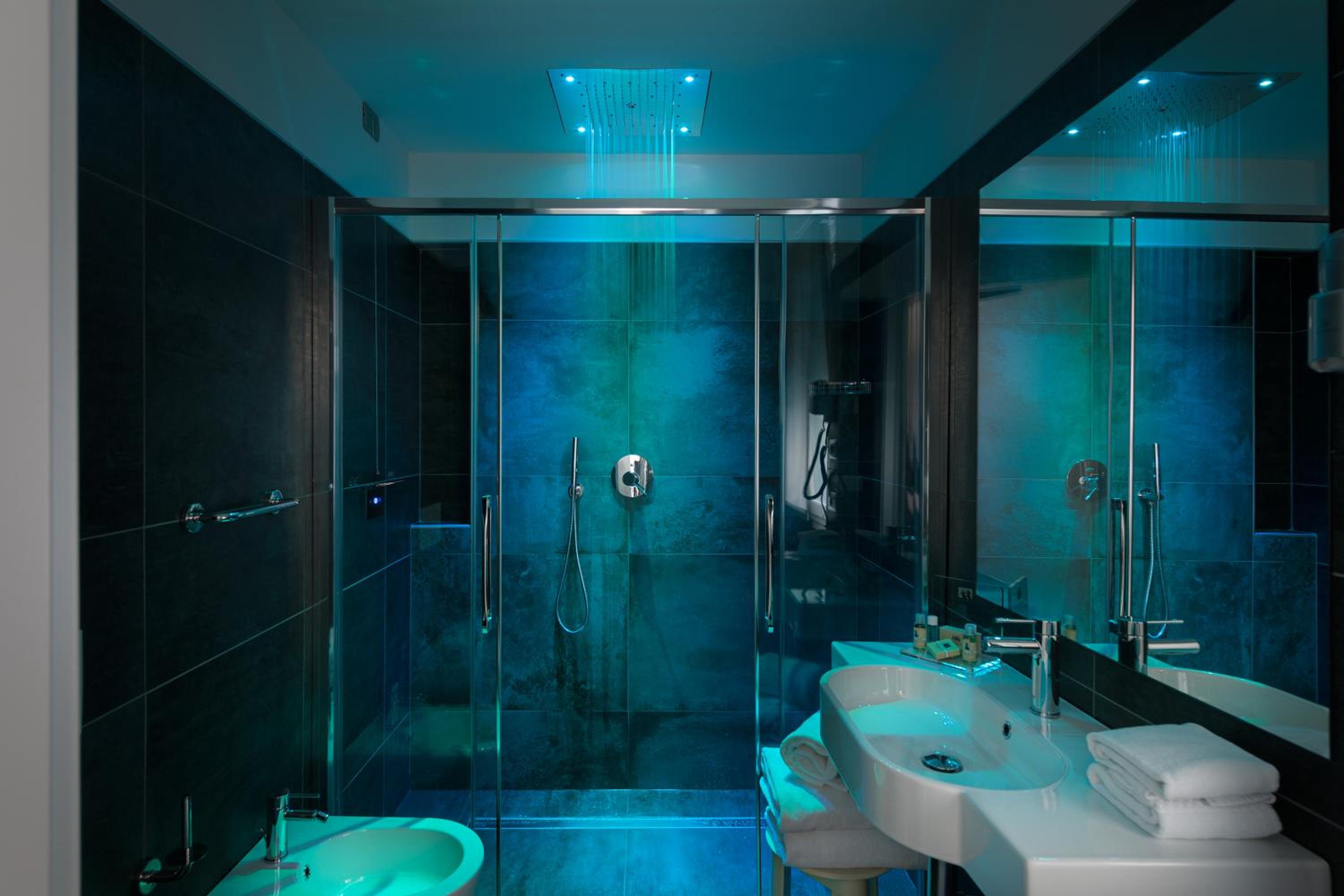 Deluxe Double Room - Photo 6