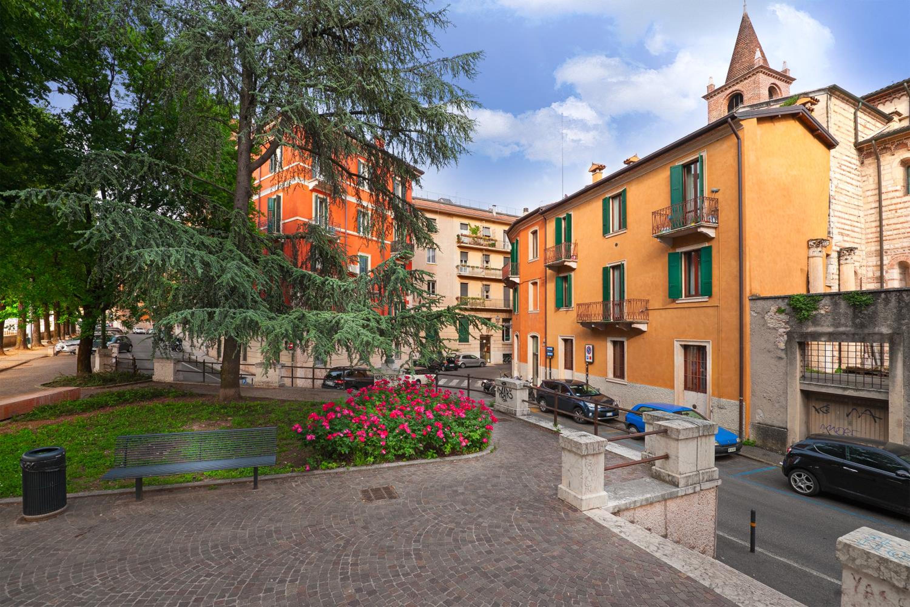 Two-Bedroom Apartment - Separate Building - Photo 3