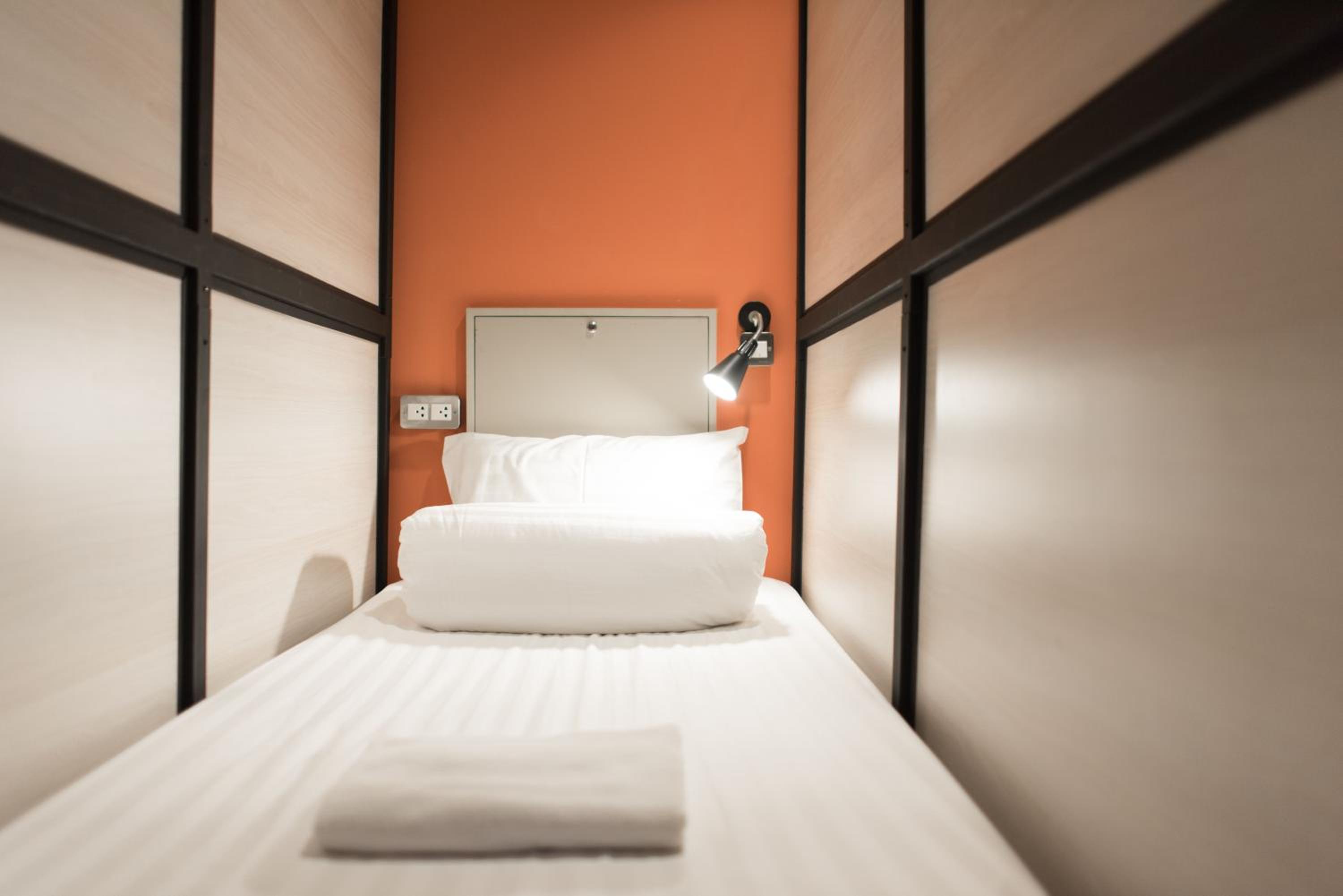 Bed in 4-Bed Female Dormitory Room photo 1