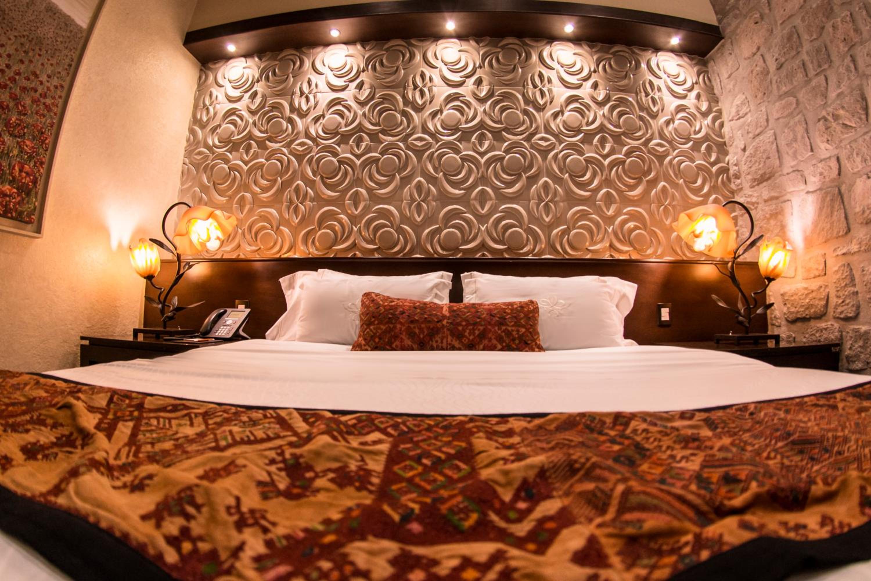 Deluxe Room - Photo 4