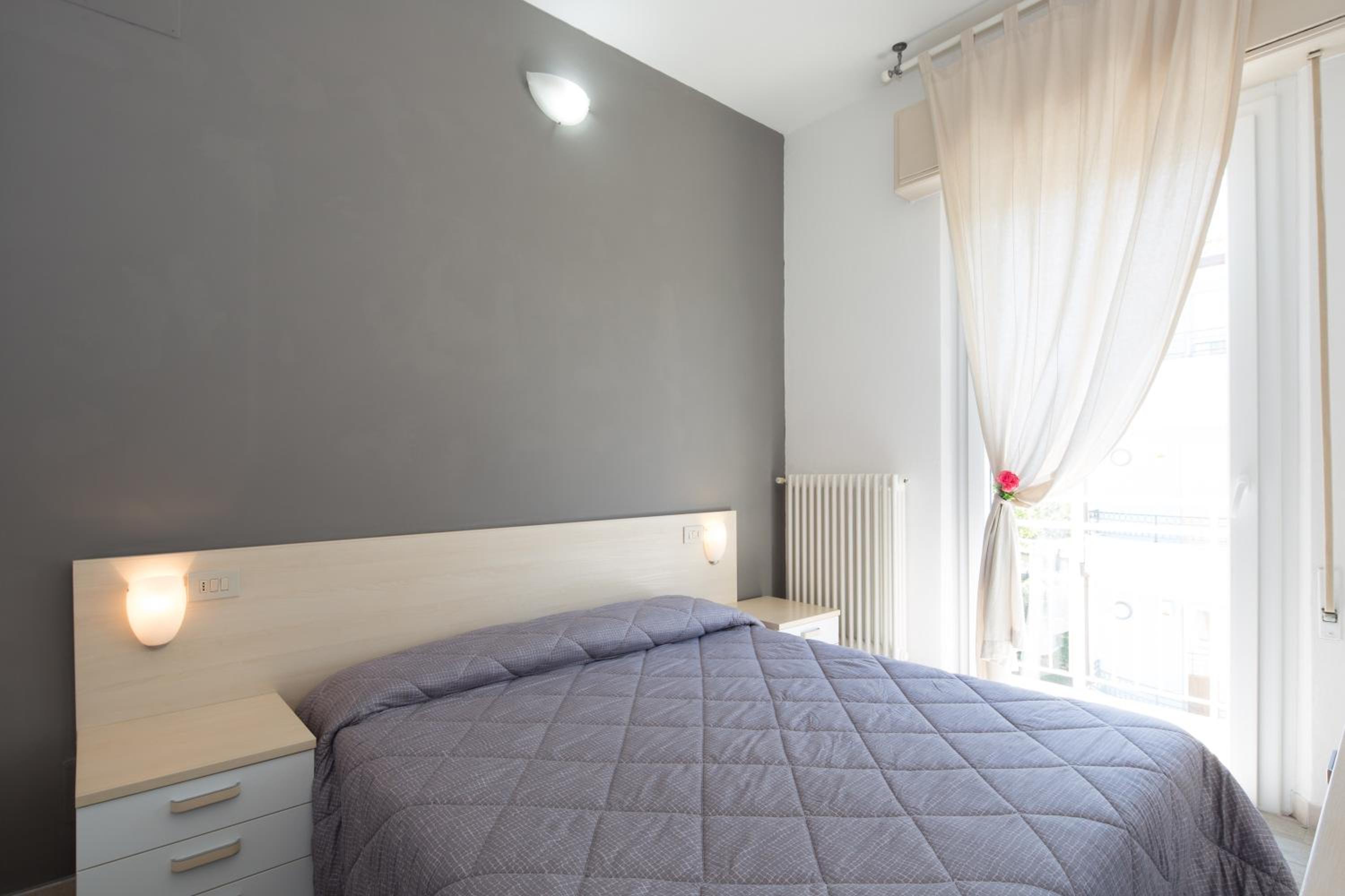 One-Bedroom Apartment with Balcony