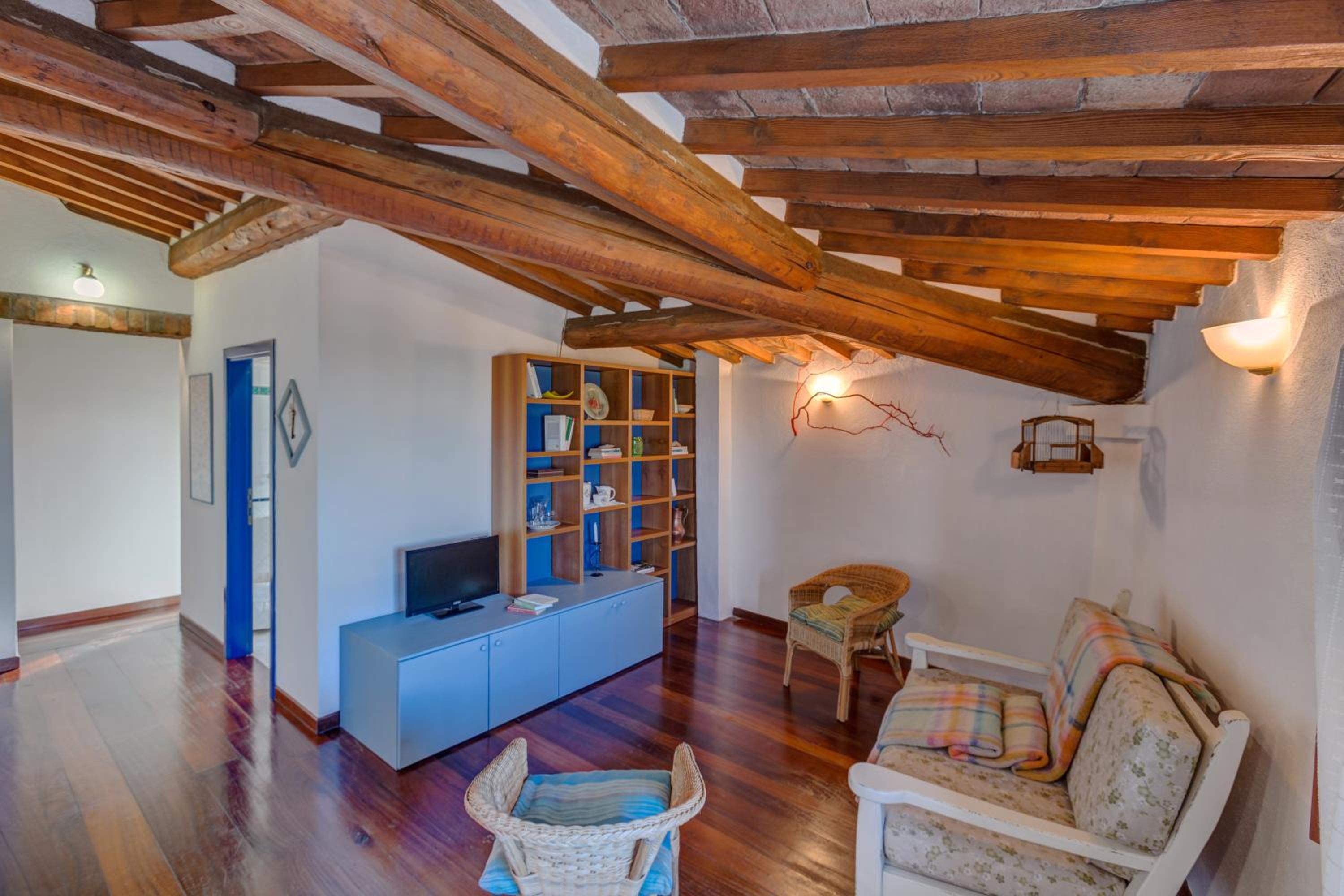 Two-Bedroom Apartment - Photo 3