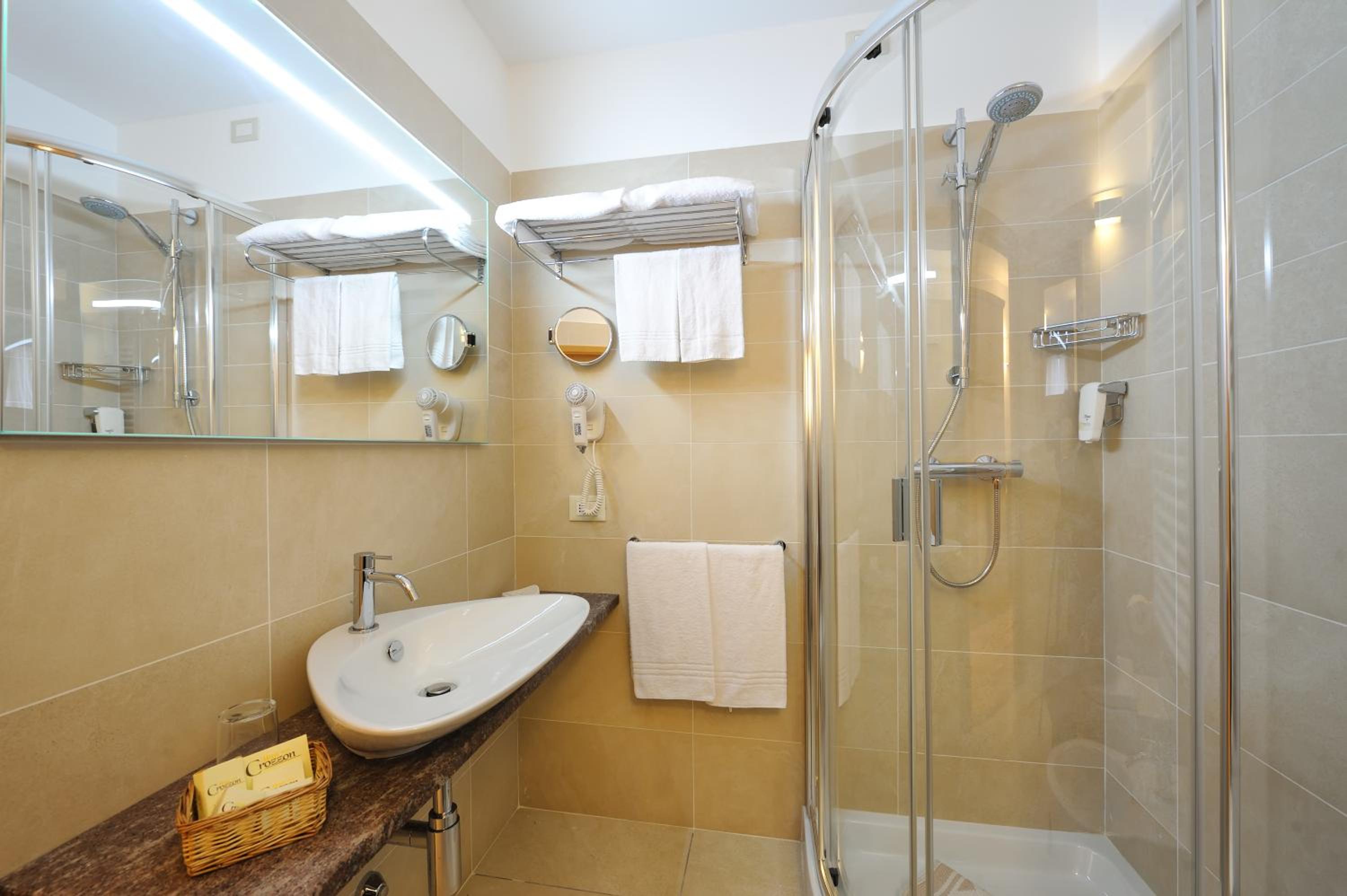 Superior Double Room - Photo 2