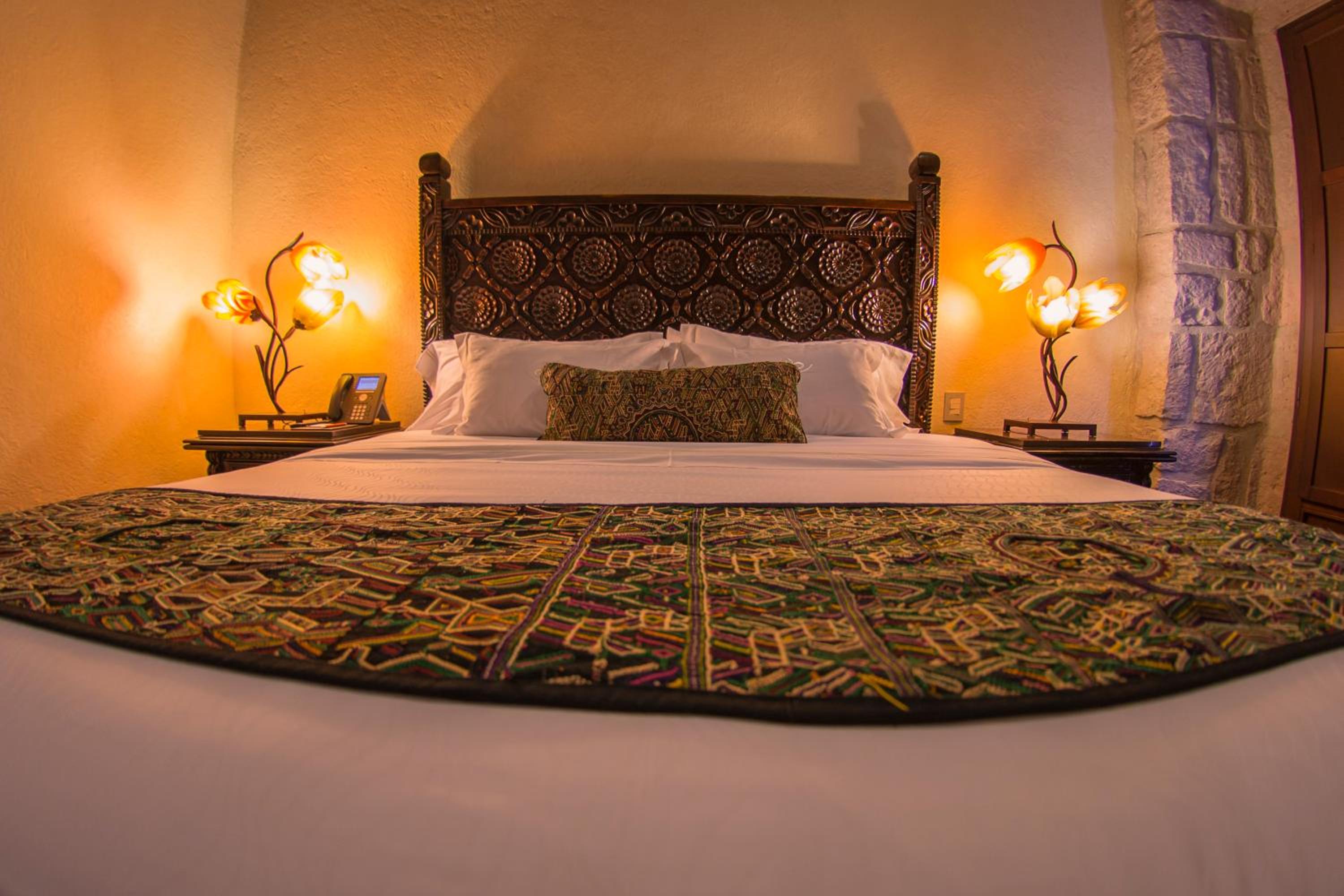 Deluxe Room - Photo 5