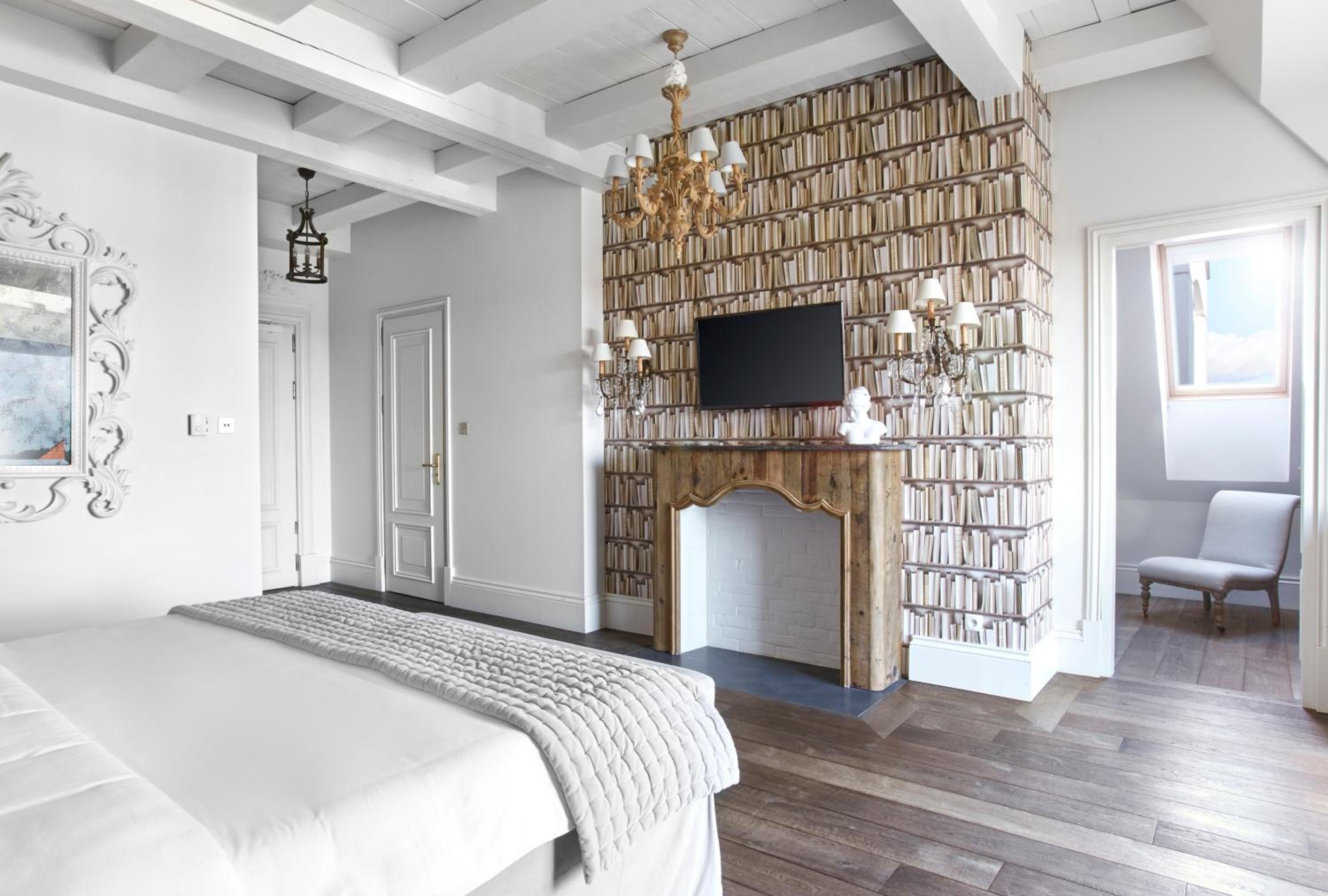 Two-Bedroom Apartment with Terrace photo 3
