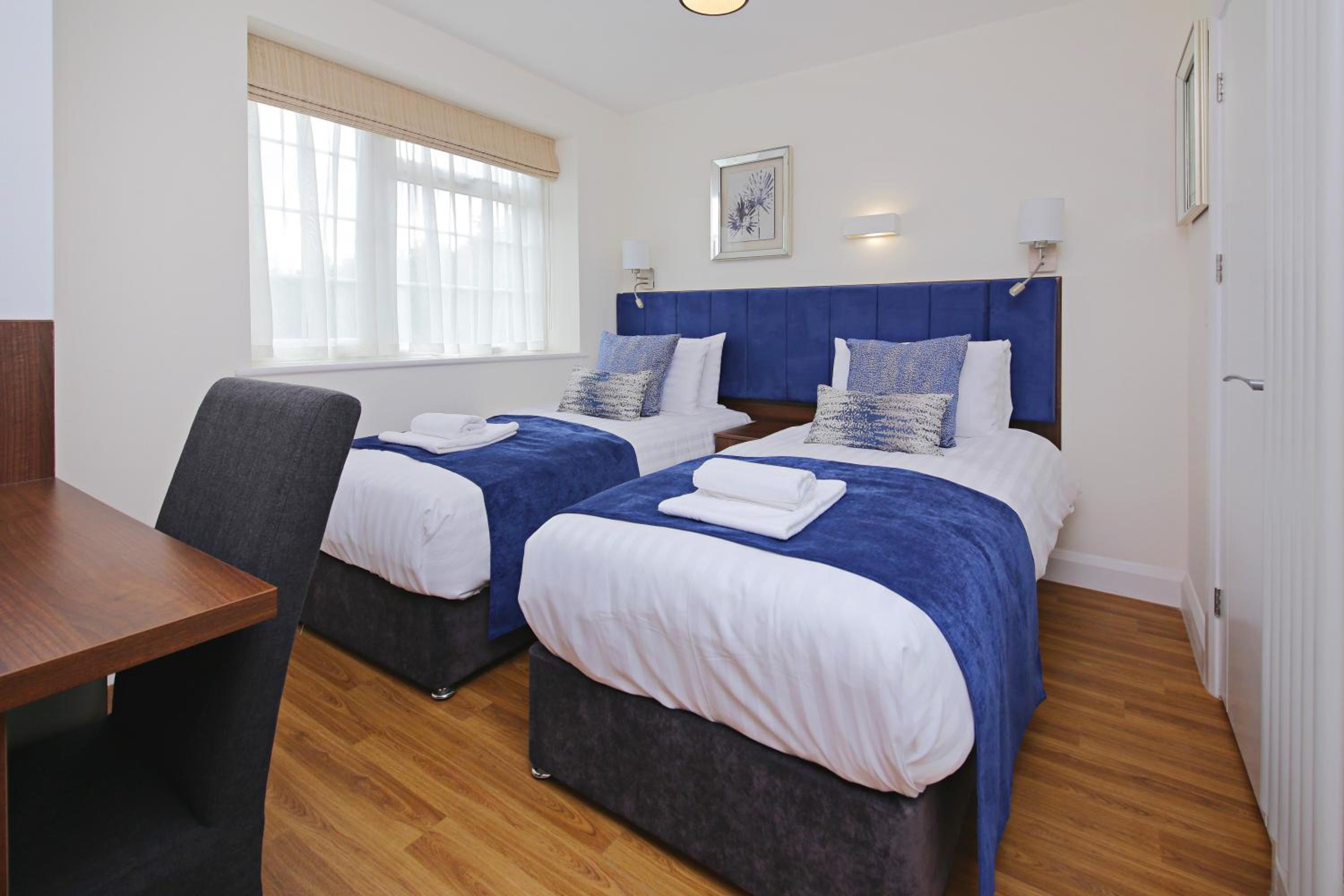 Deluxe Twin Room photo 3