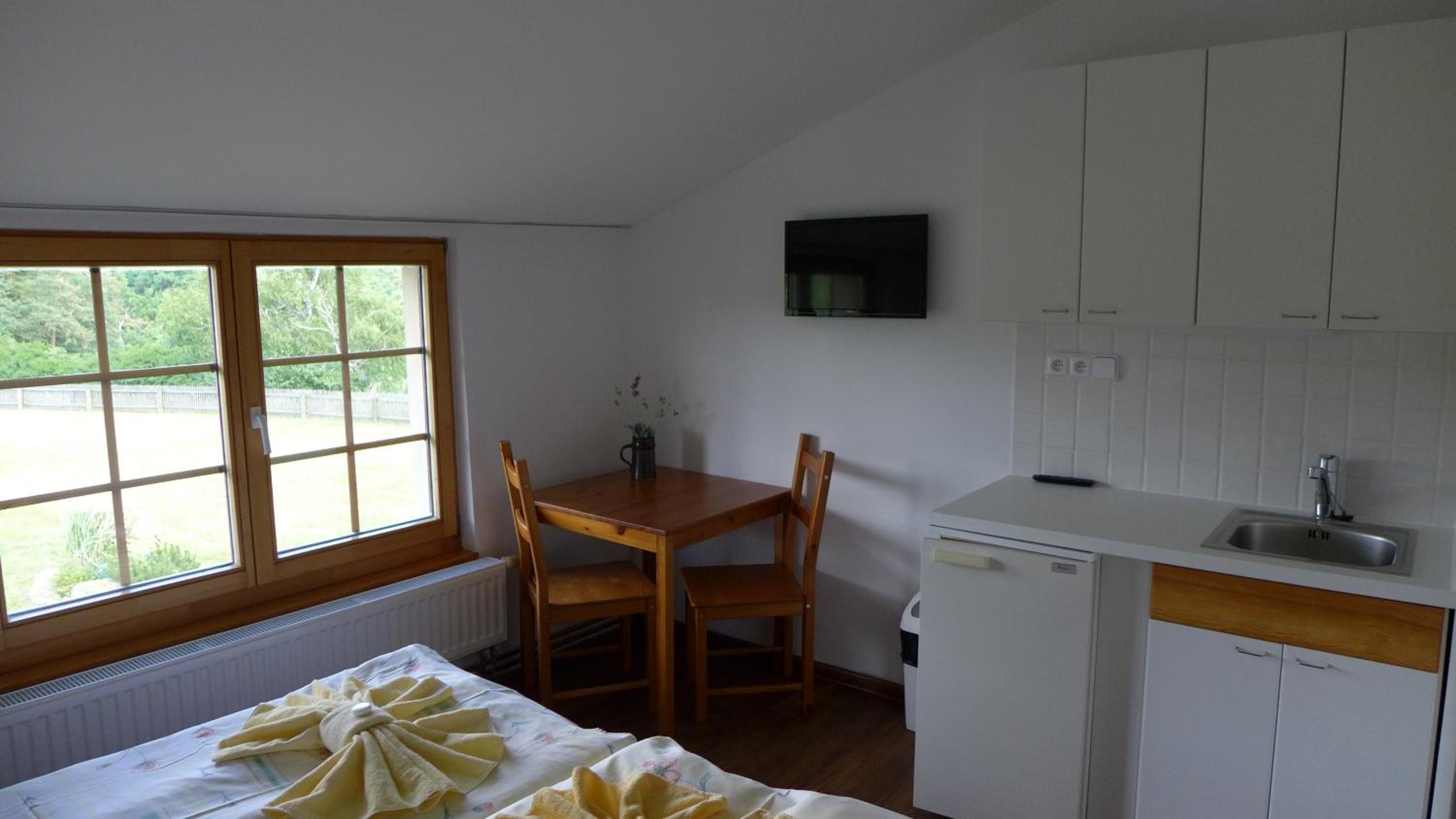 Studio (4 Adults)
