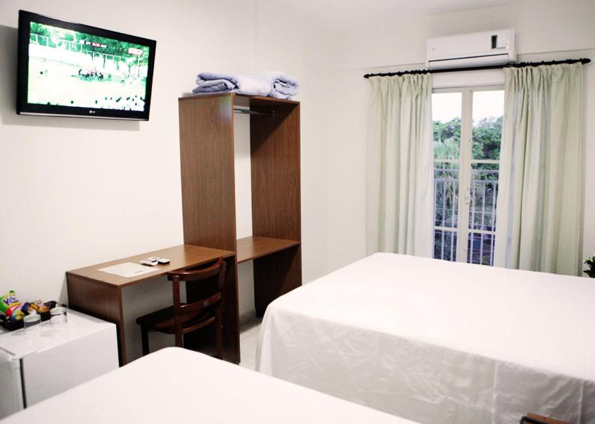 Basic Triple Room photo 3