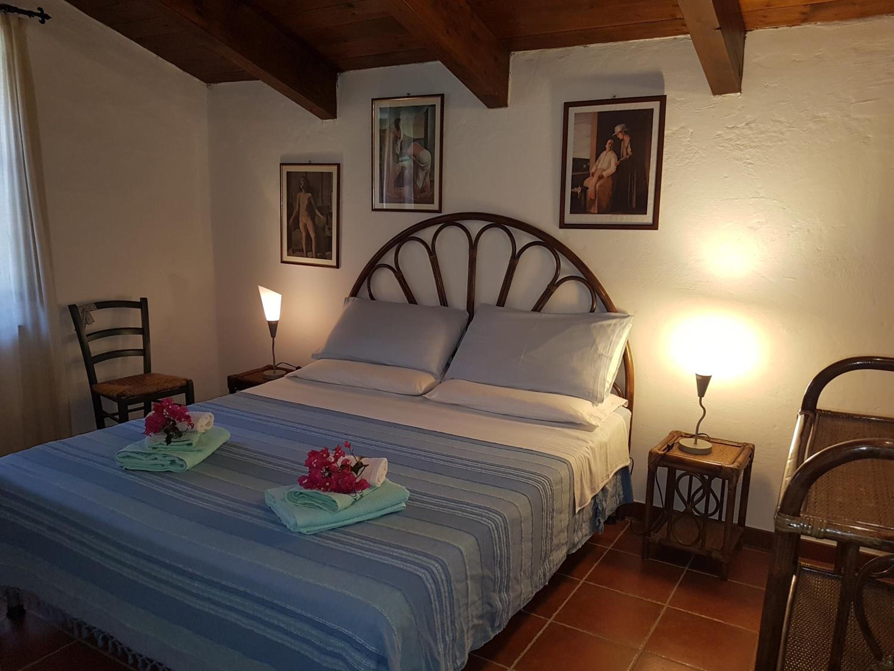 Large Two-Bedroom House photo 1