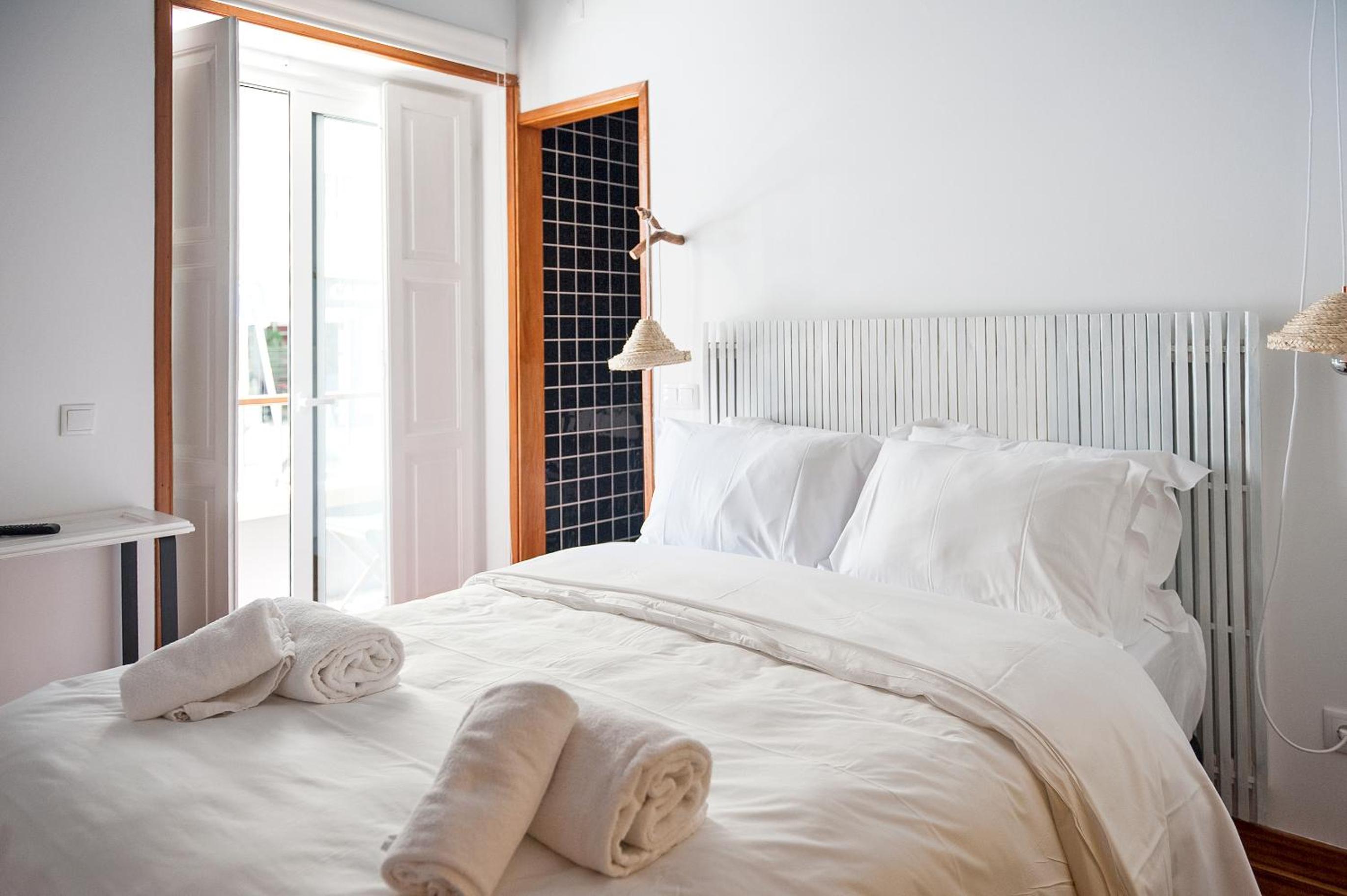 Small Double Room with Balcony photo 3