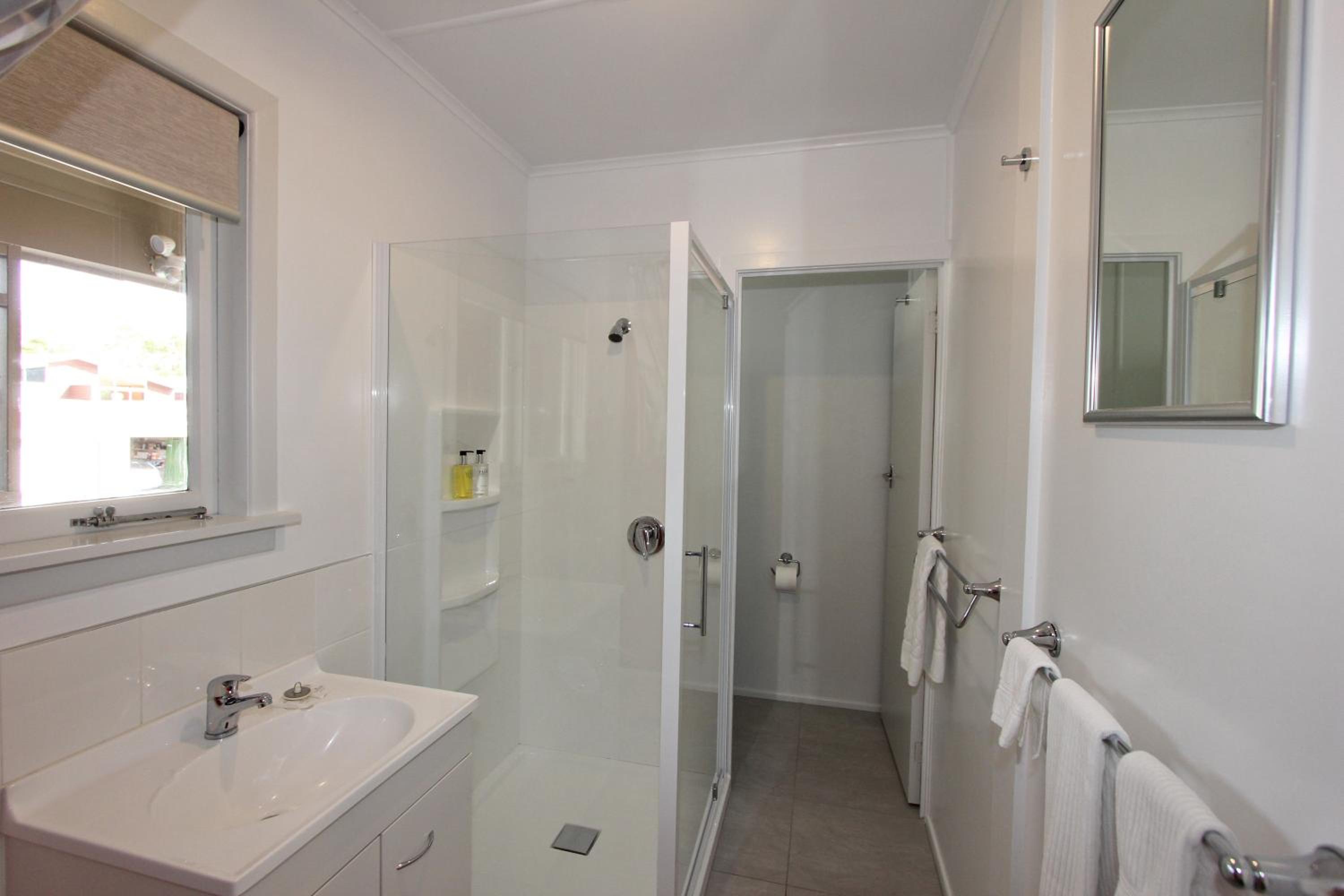 Large Studio Apartment - Beachfront - 1 photo 3