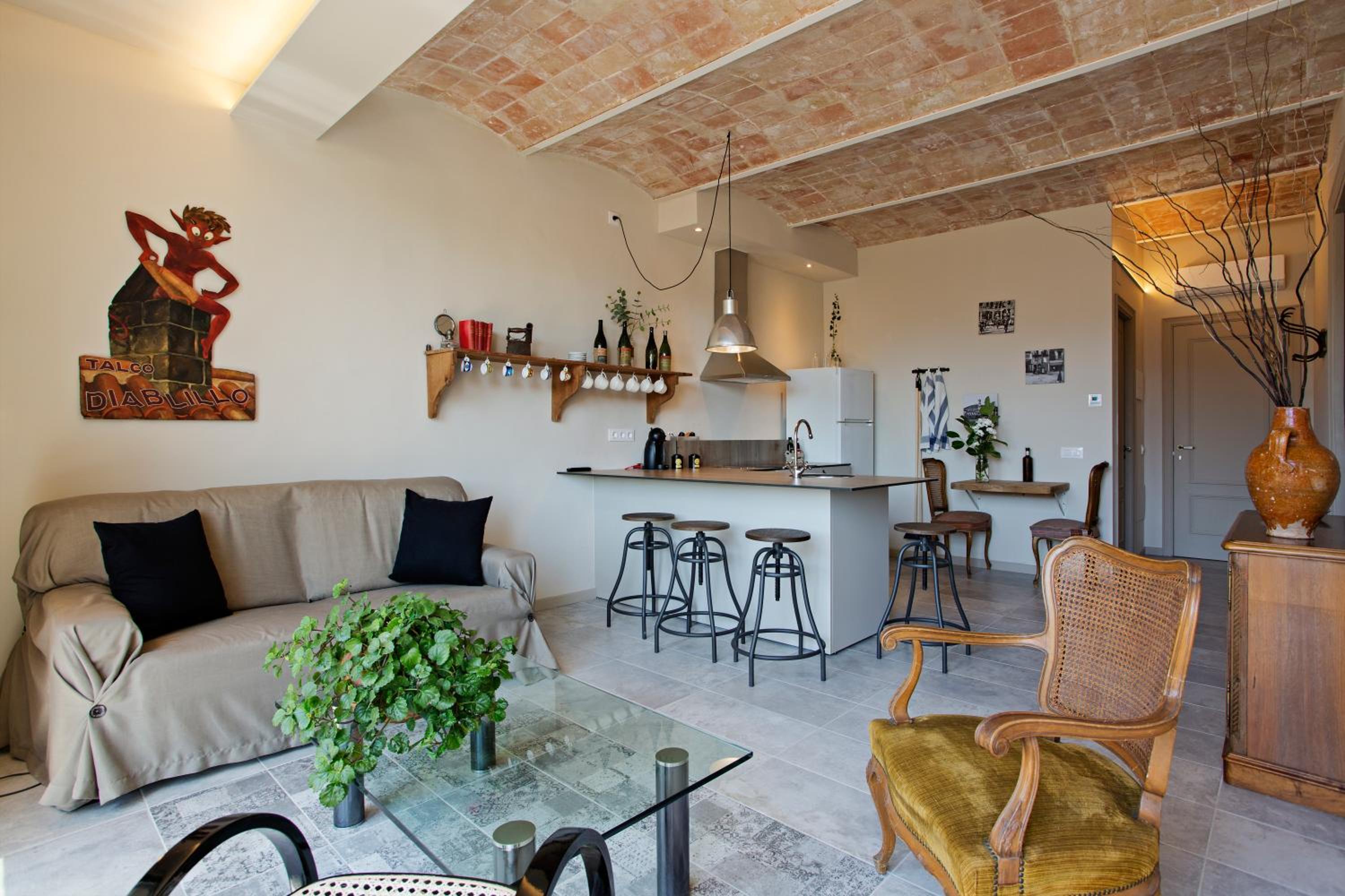 Two-Bedroom Deluxe Apartment with Balcony photo 2