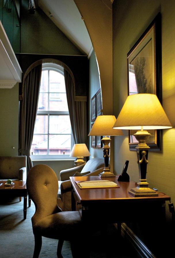Suite - Photo 10