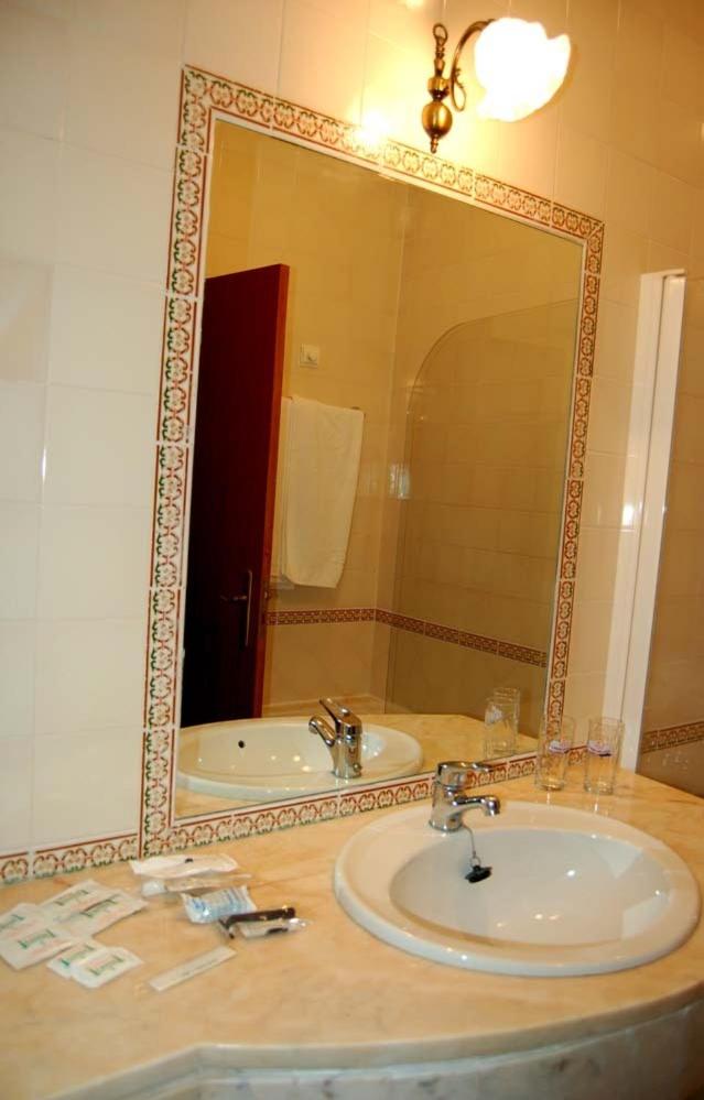 Suite - Photo 5