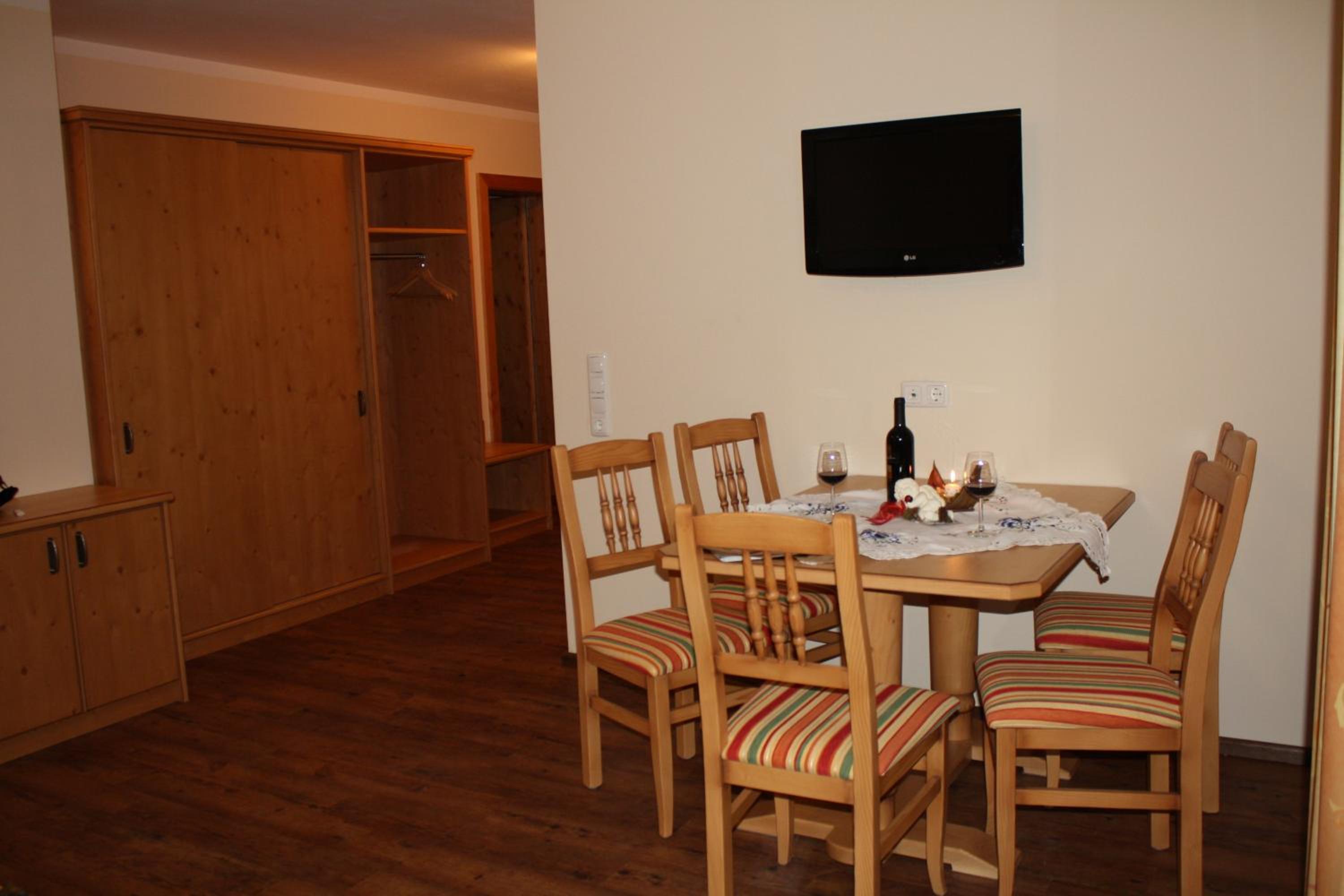 Junior Suite - Photo 17