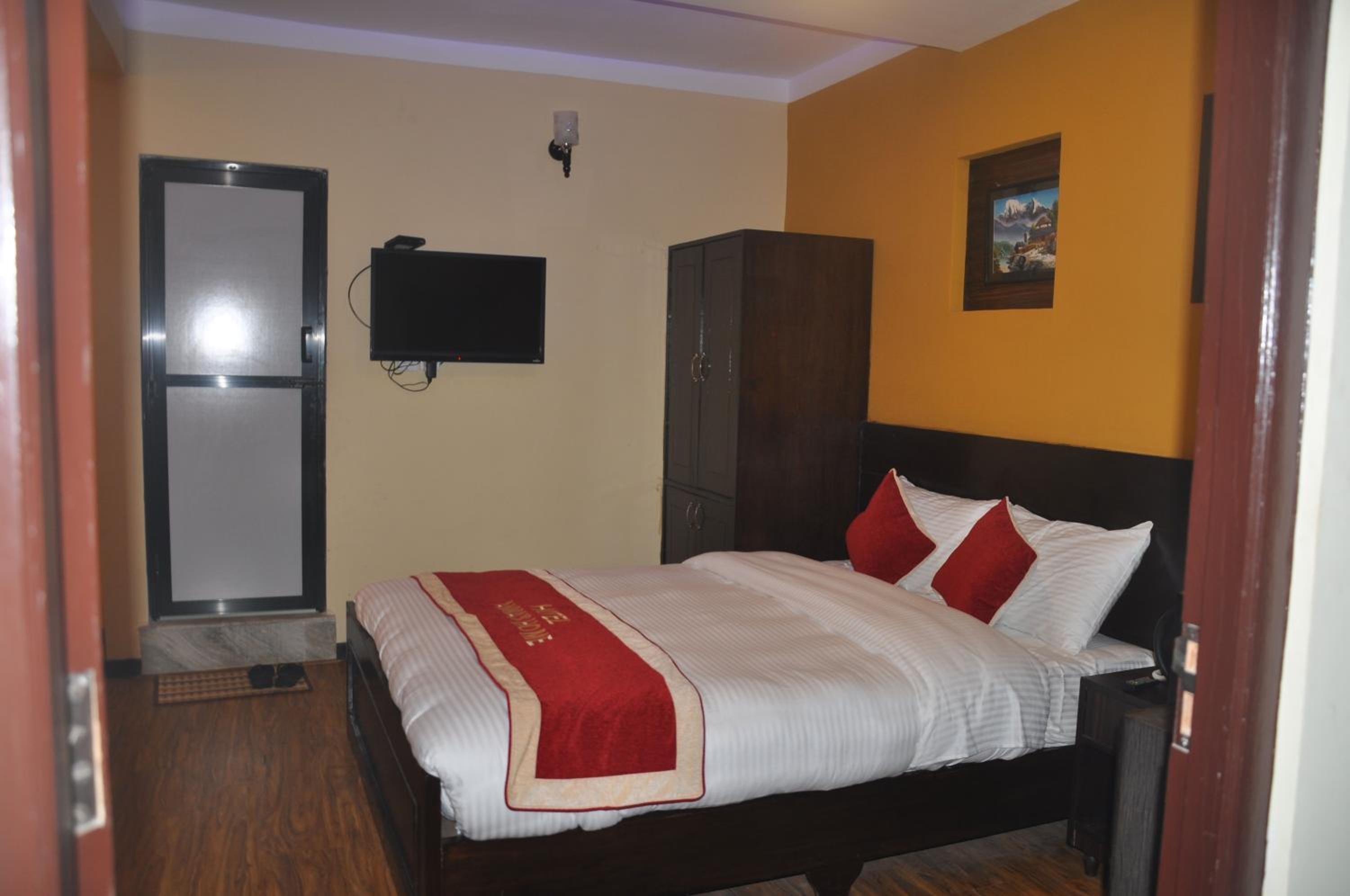 Deluxe Triple Room - Photo 7