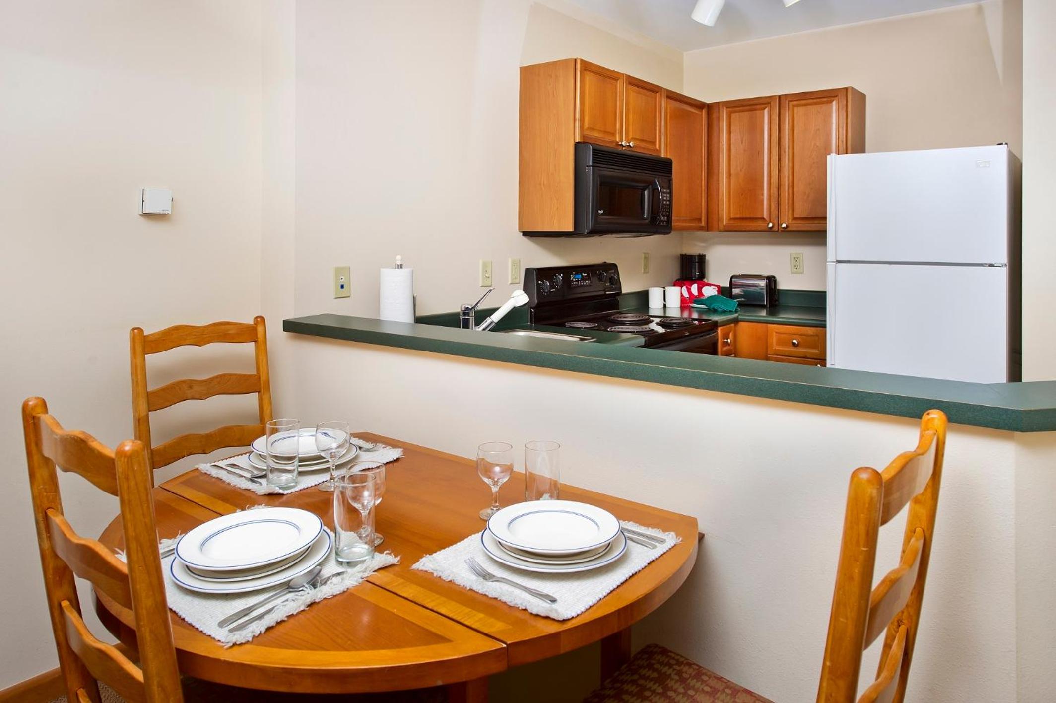 Standard One-Bedroom Apartment - Photo 3