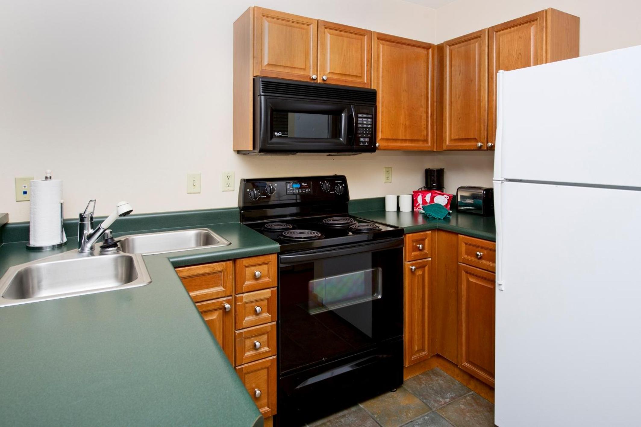Standard One-Bedroom Apartment - Photo 4