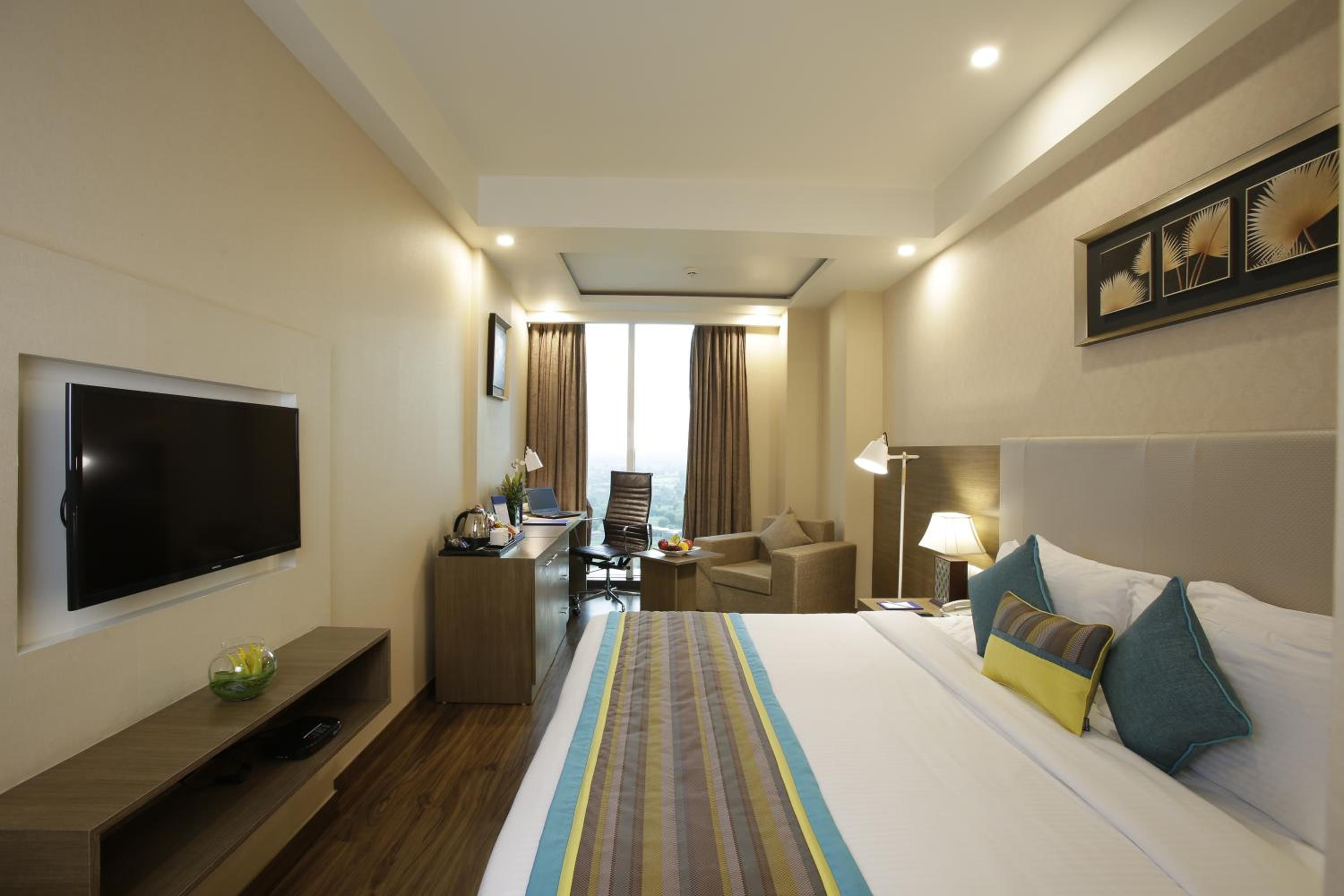 Day Use Room For 4 Hours (Anytime Between 12 Pm-5 Pm For Same Day Check In And Check Out)
