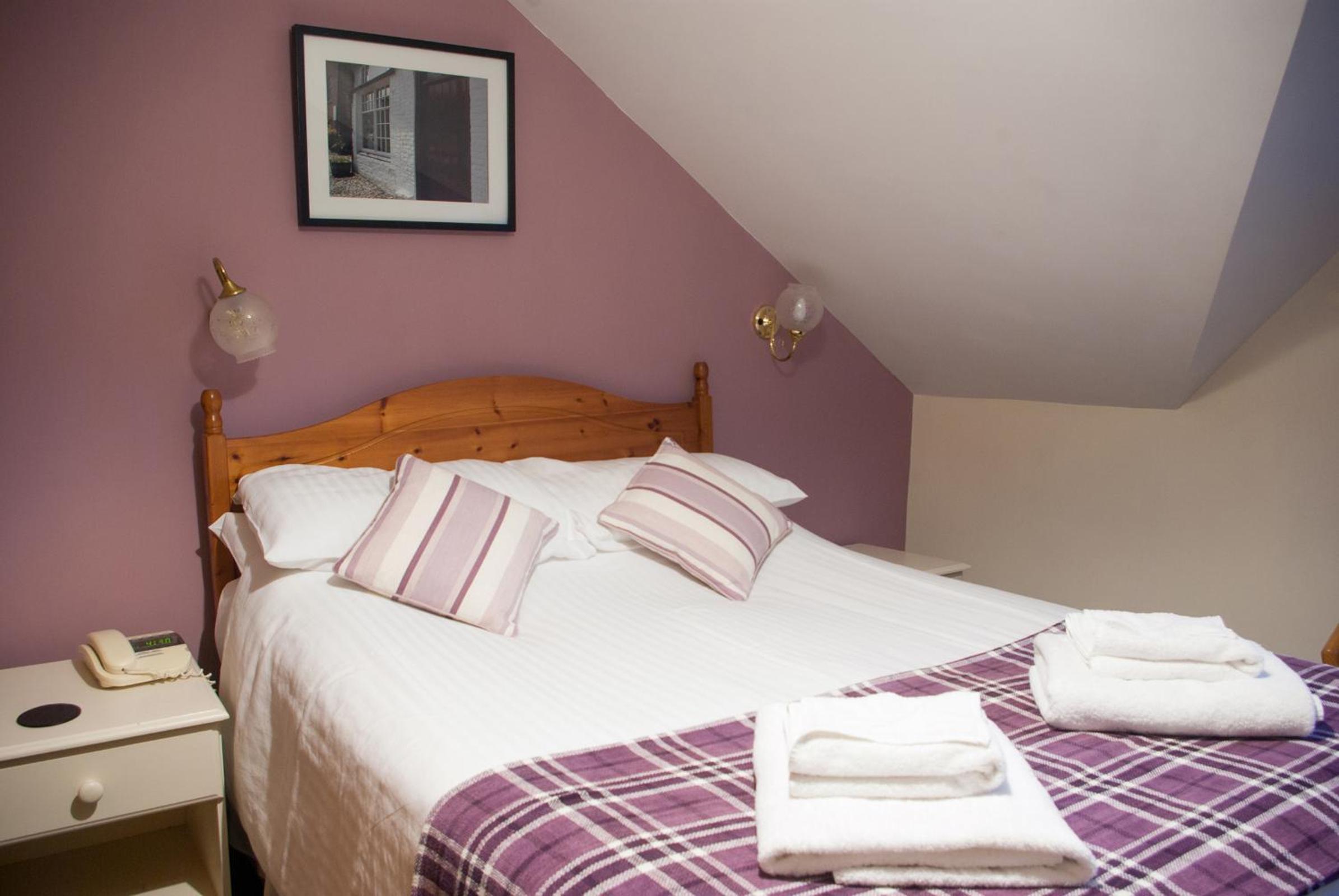 Small Double Room - Photo 5