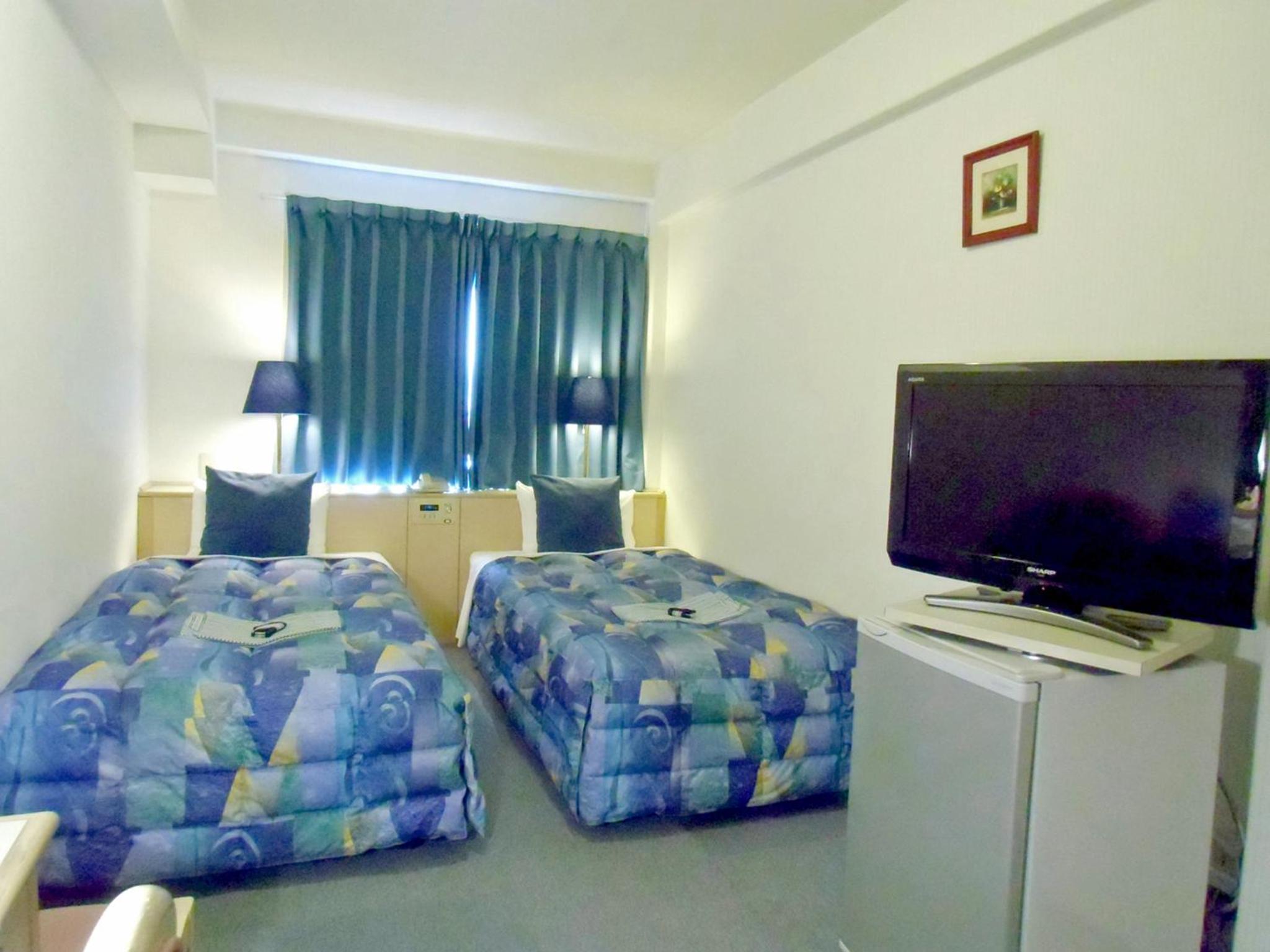 Twin Room - Smoking - Photo 1