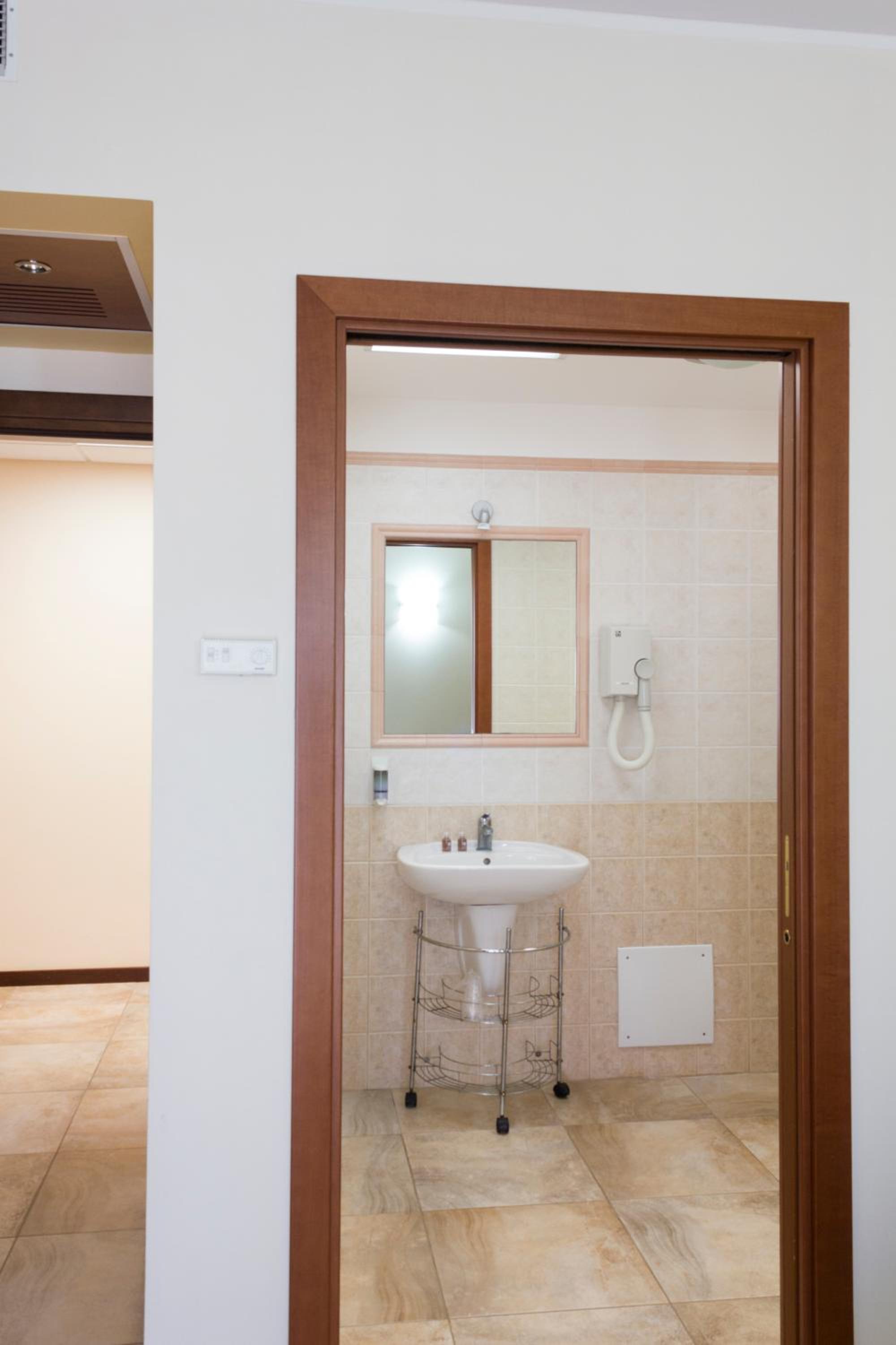 Double or Twin Room photo 2