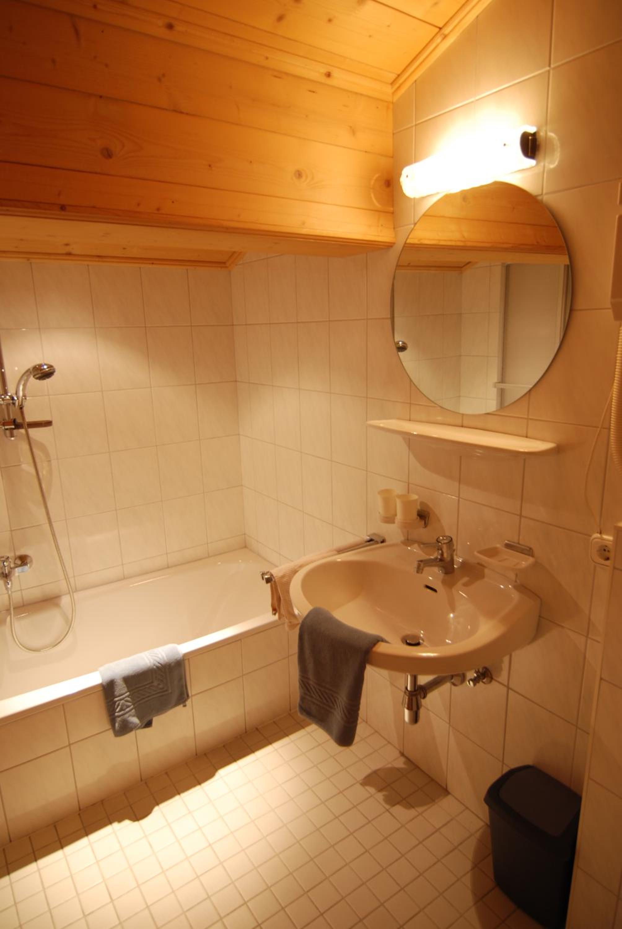 Three-Bedroom Apartment with Balcony photo 2