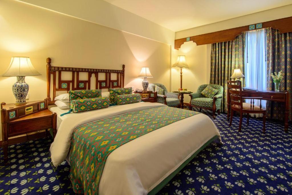 Premier Room