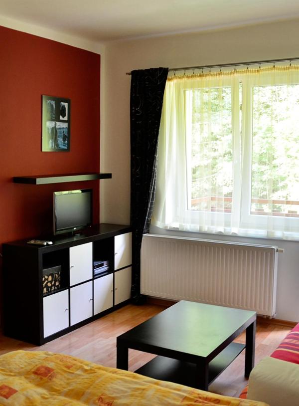 Apartment with Balcony photo 3