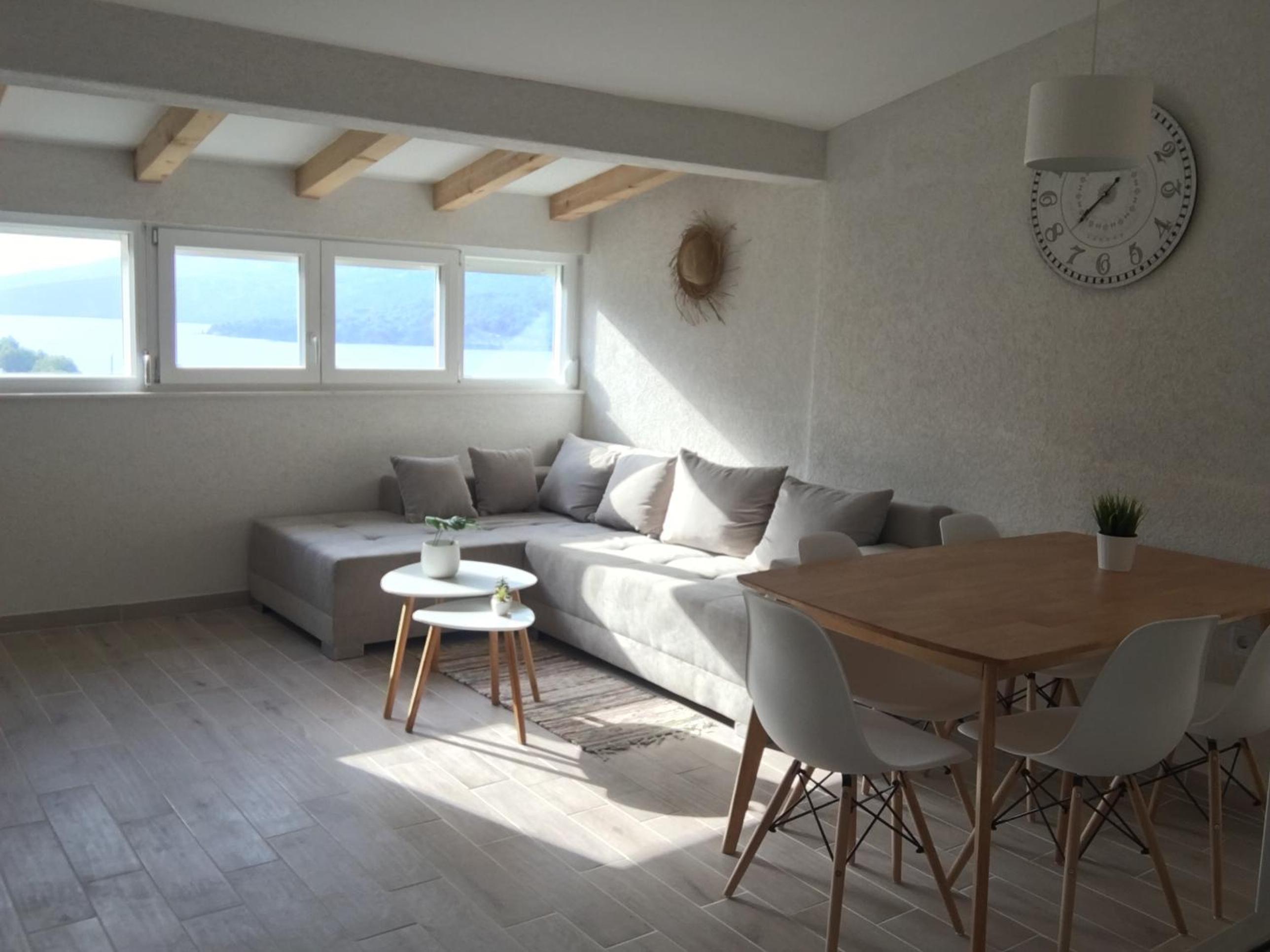 Apartment with Sea View photo 2