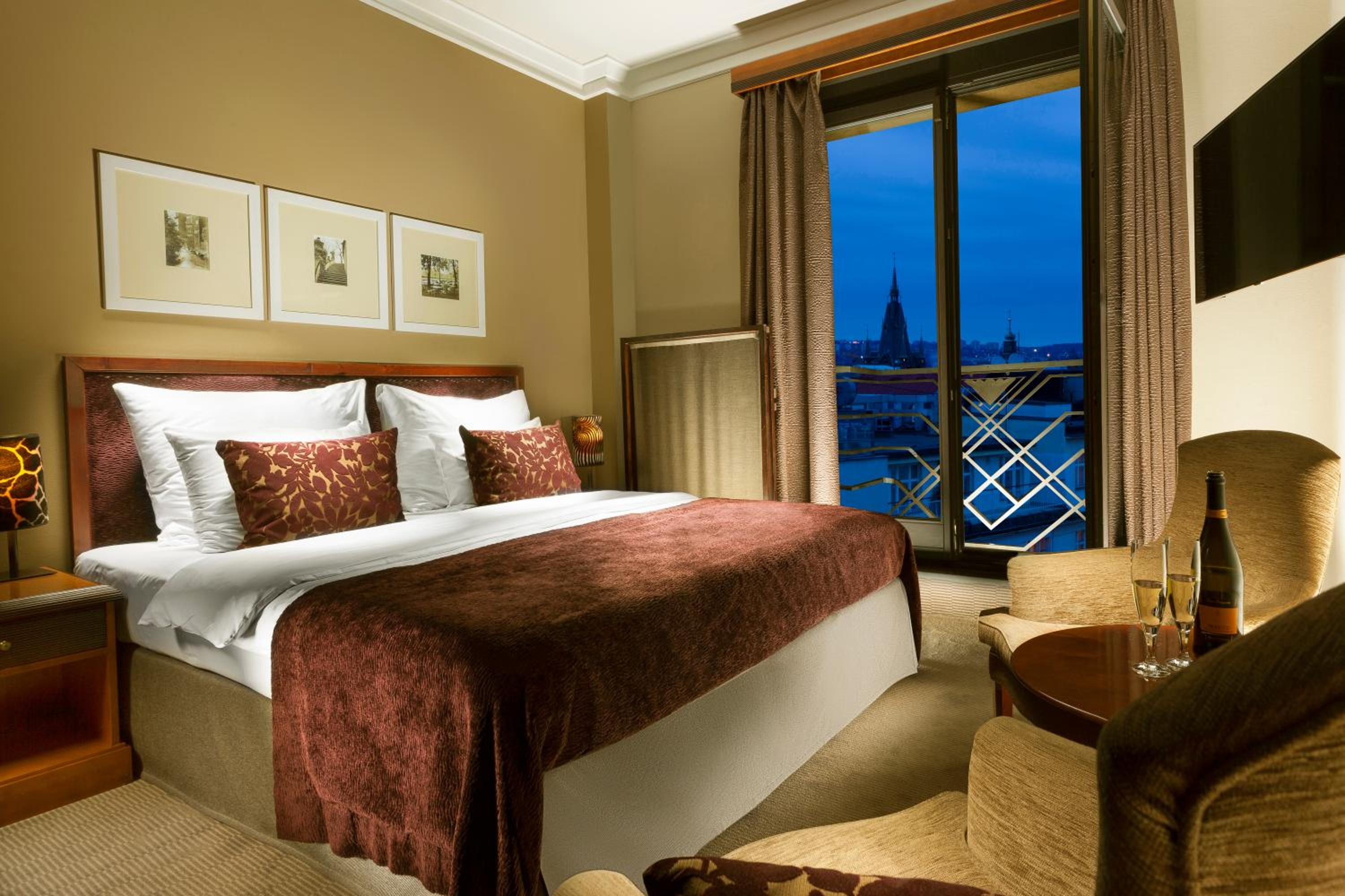 Superior Double or Twin Room - Photo 1