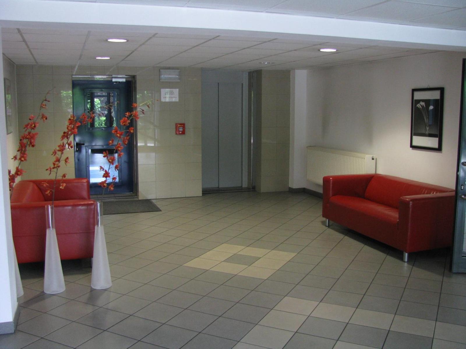 Studio Apartment - Photo 12