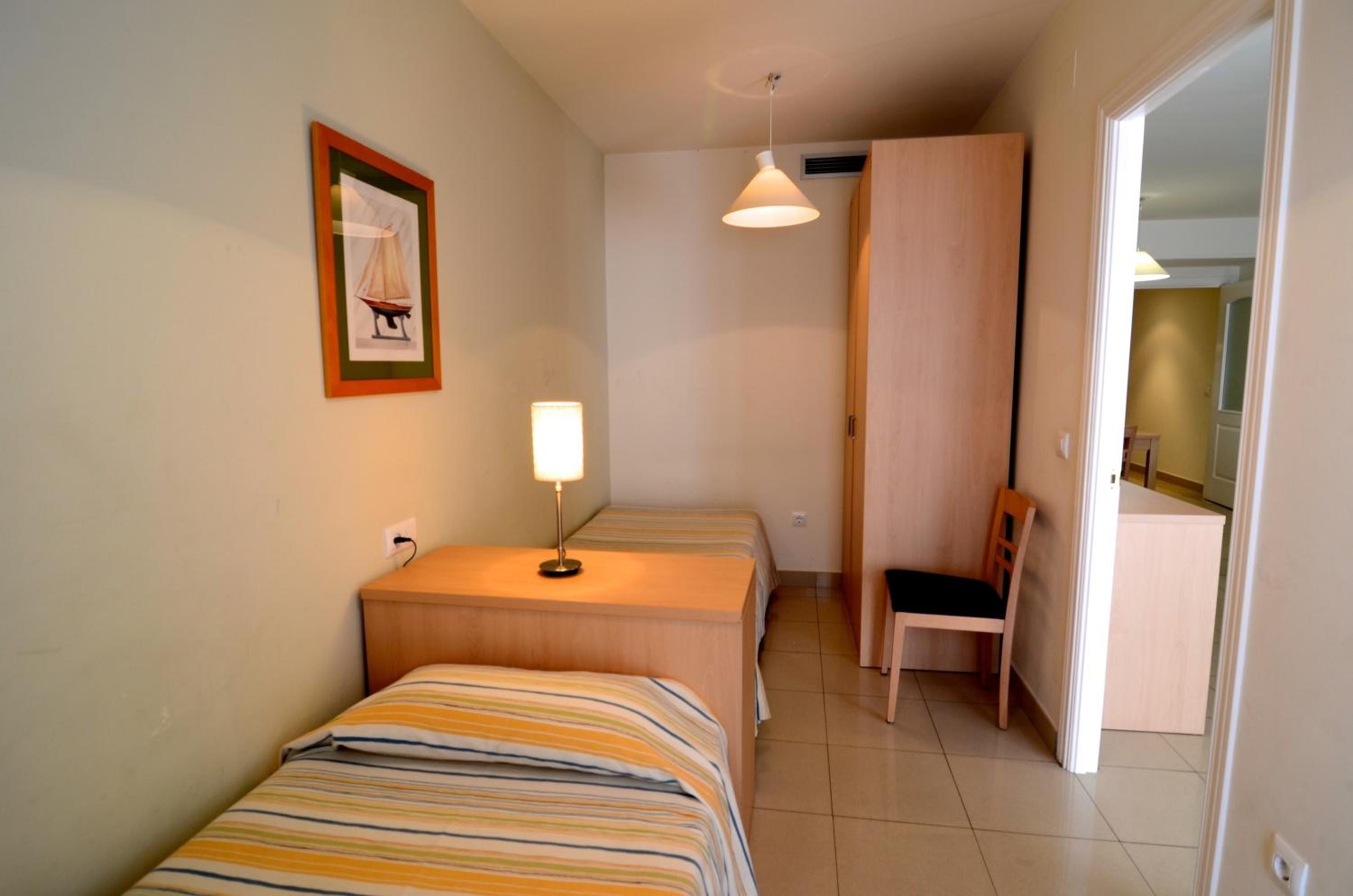 Apartamento de dos habitaciones Bx-3