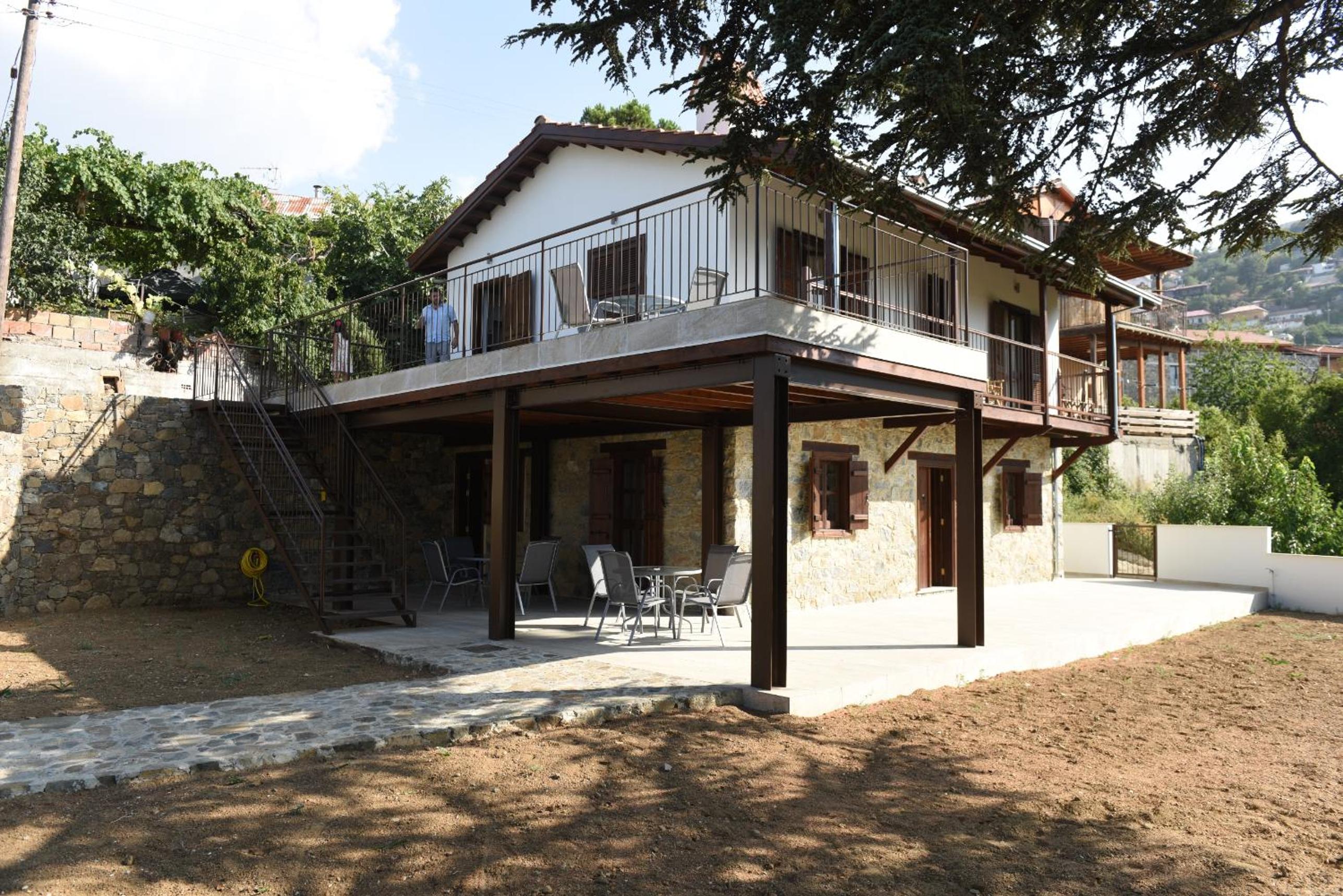 Two-Bedroom Holiday Home with Garden photo 1