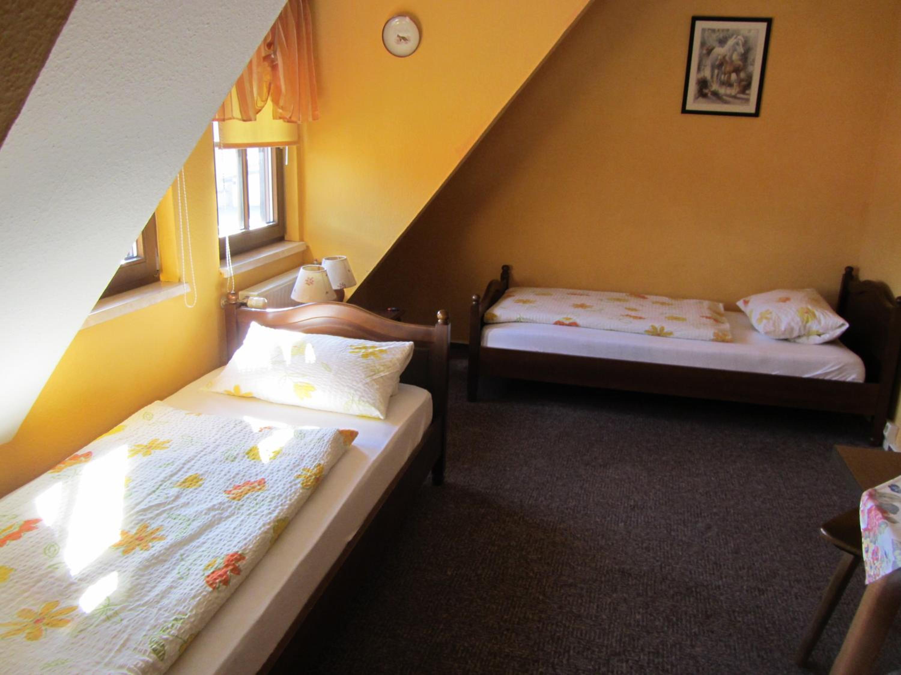 Deluxe Twin Room - Photo 7