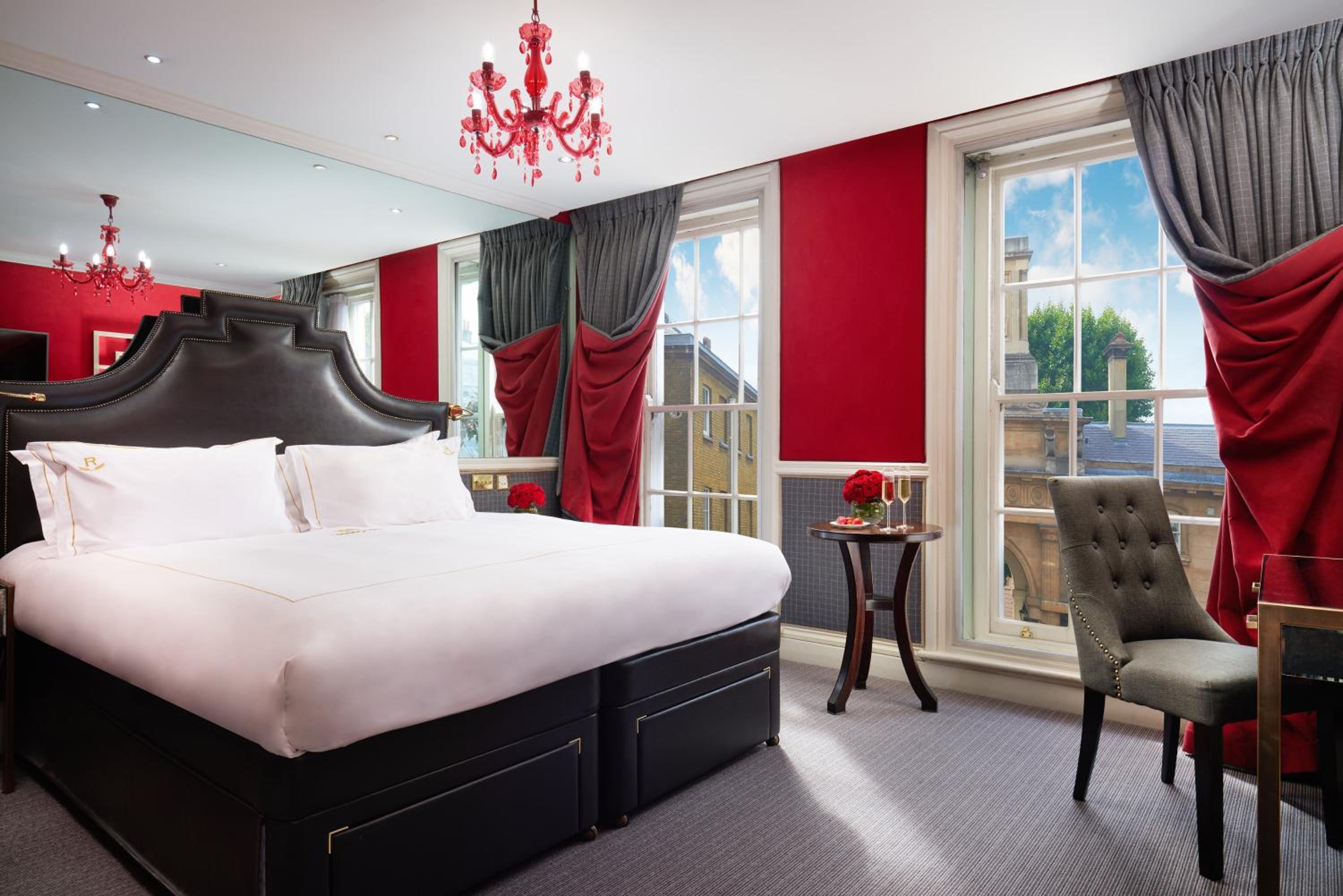 Royal Mews View King Room