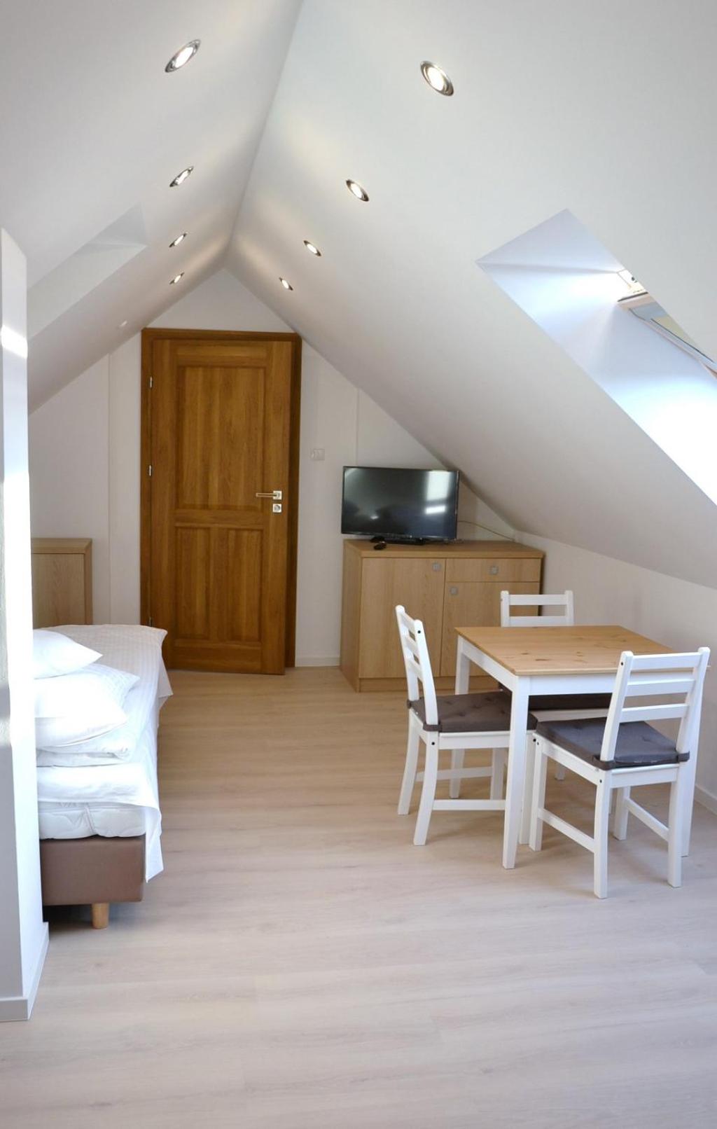 Triple Room with Private Bathroom photo 1