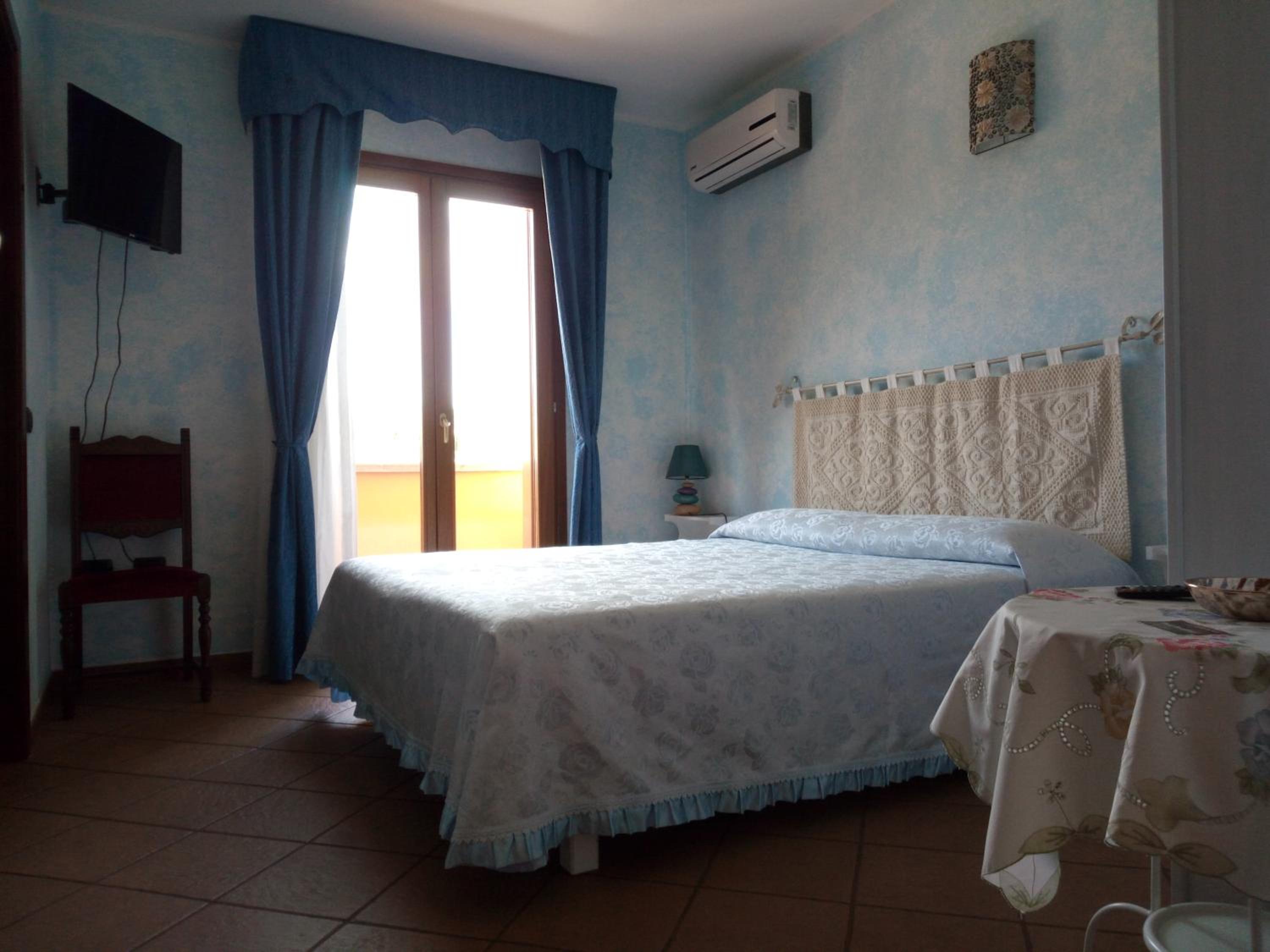 Deluxe Double or Twin Room with Mountain View photo 1