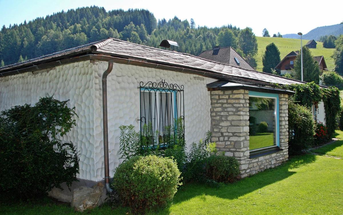 One-Bedroom Bungalow