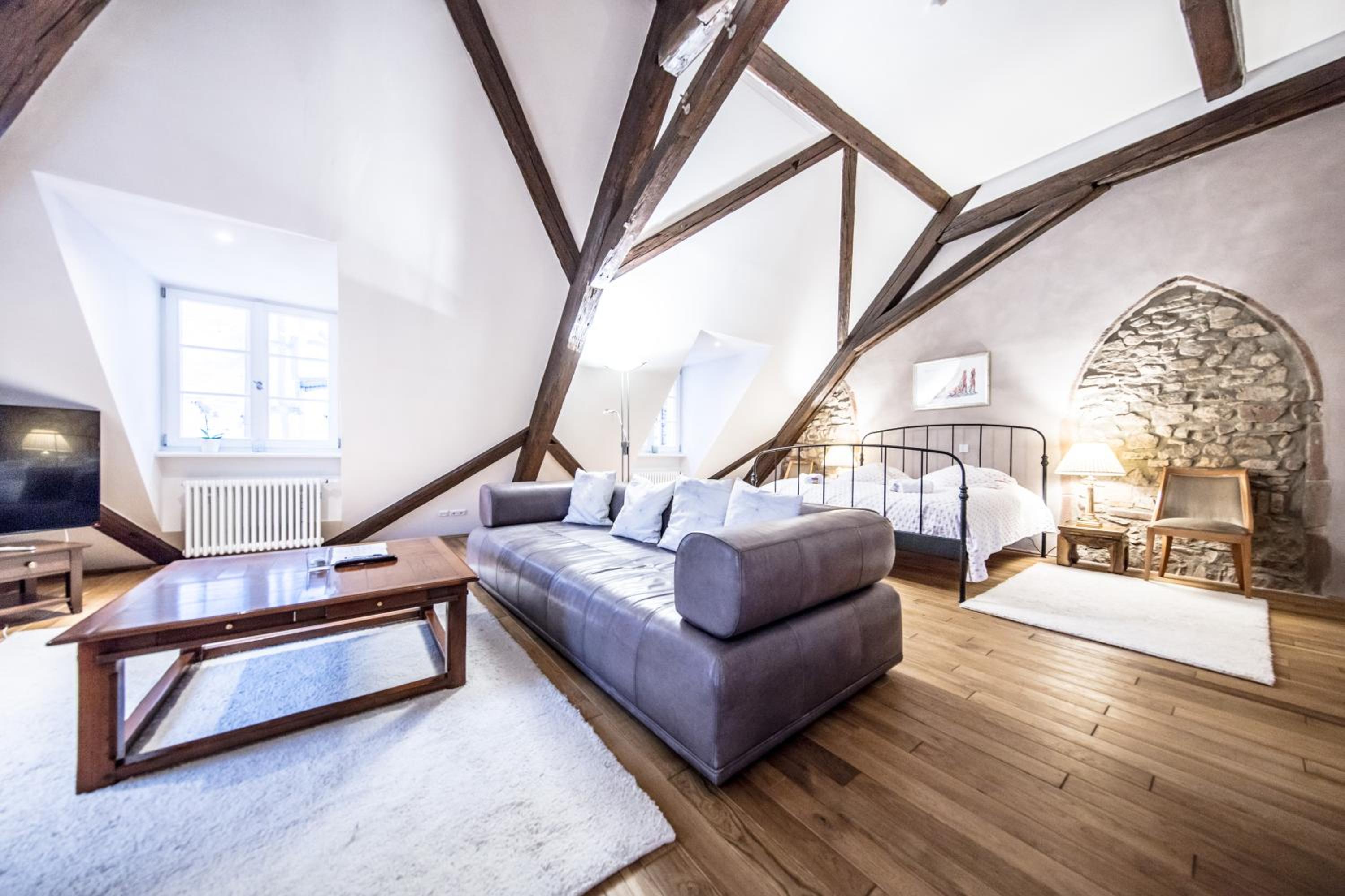 Studio Apartment