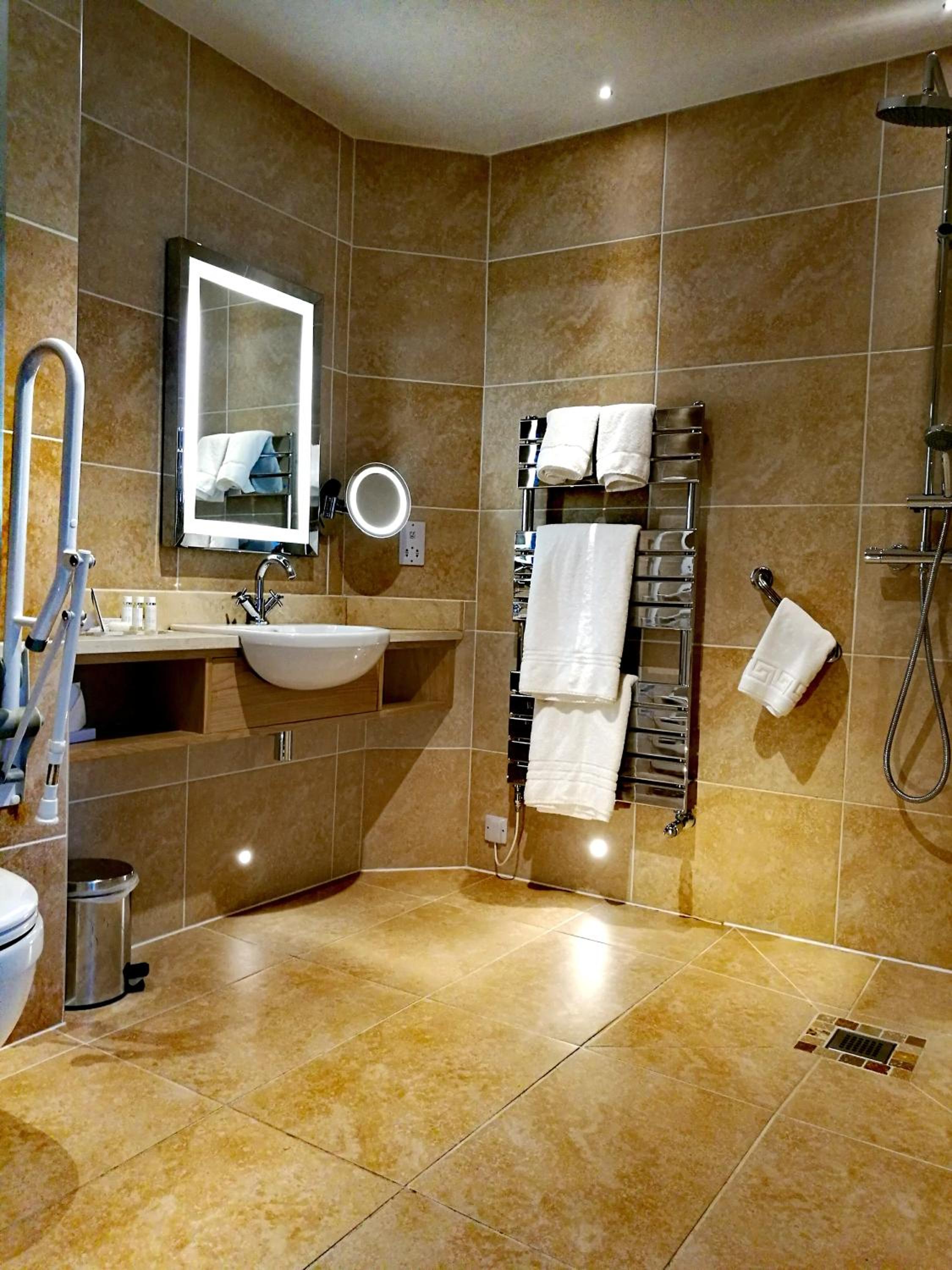 Ground Floor Room - Photo 3