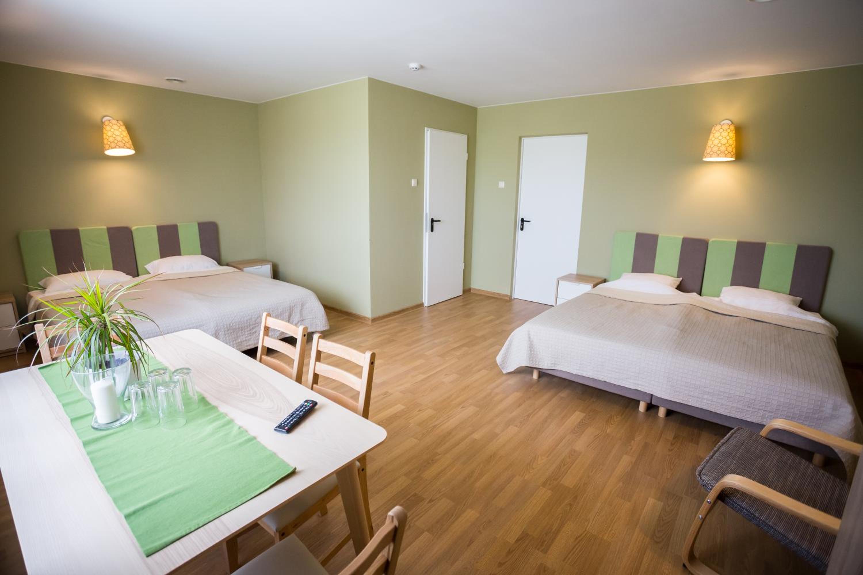 Quadruple Room - Photo 4
