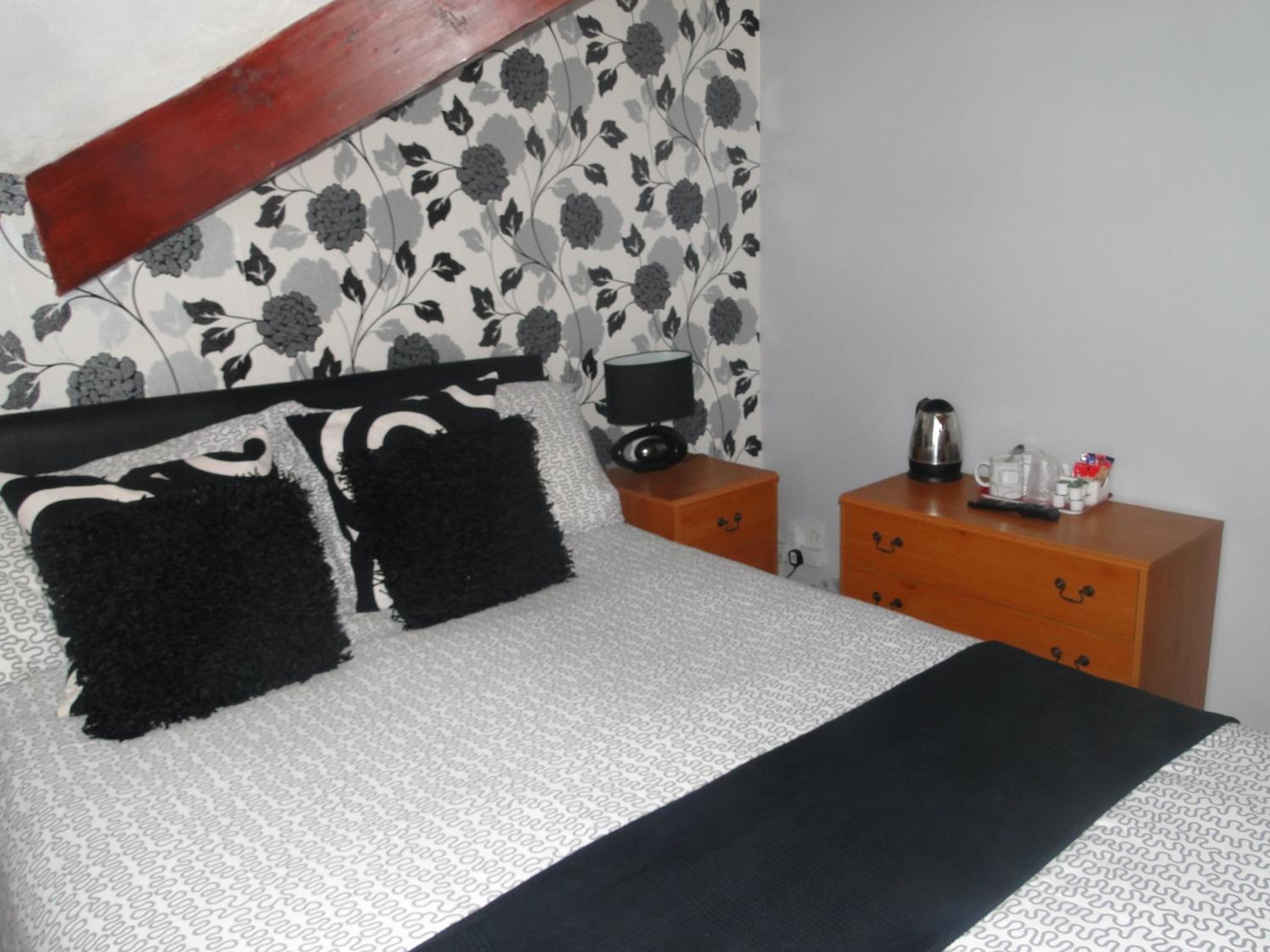 Double Room - Photo 1