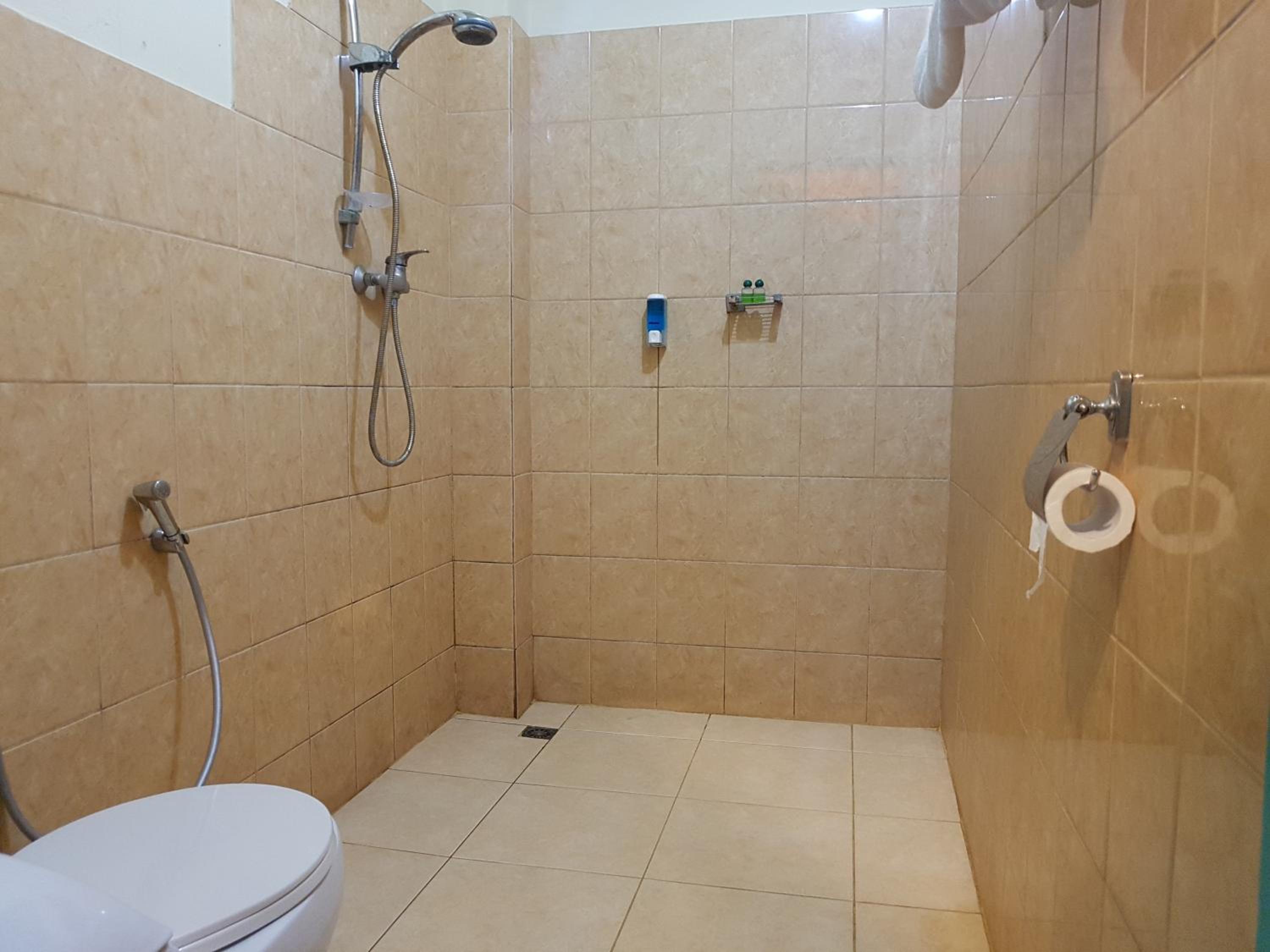 Standard Double or Twin Room - Photo 5