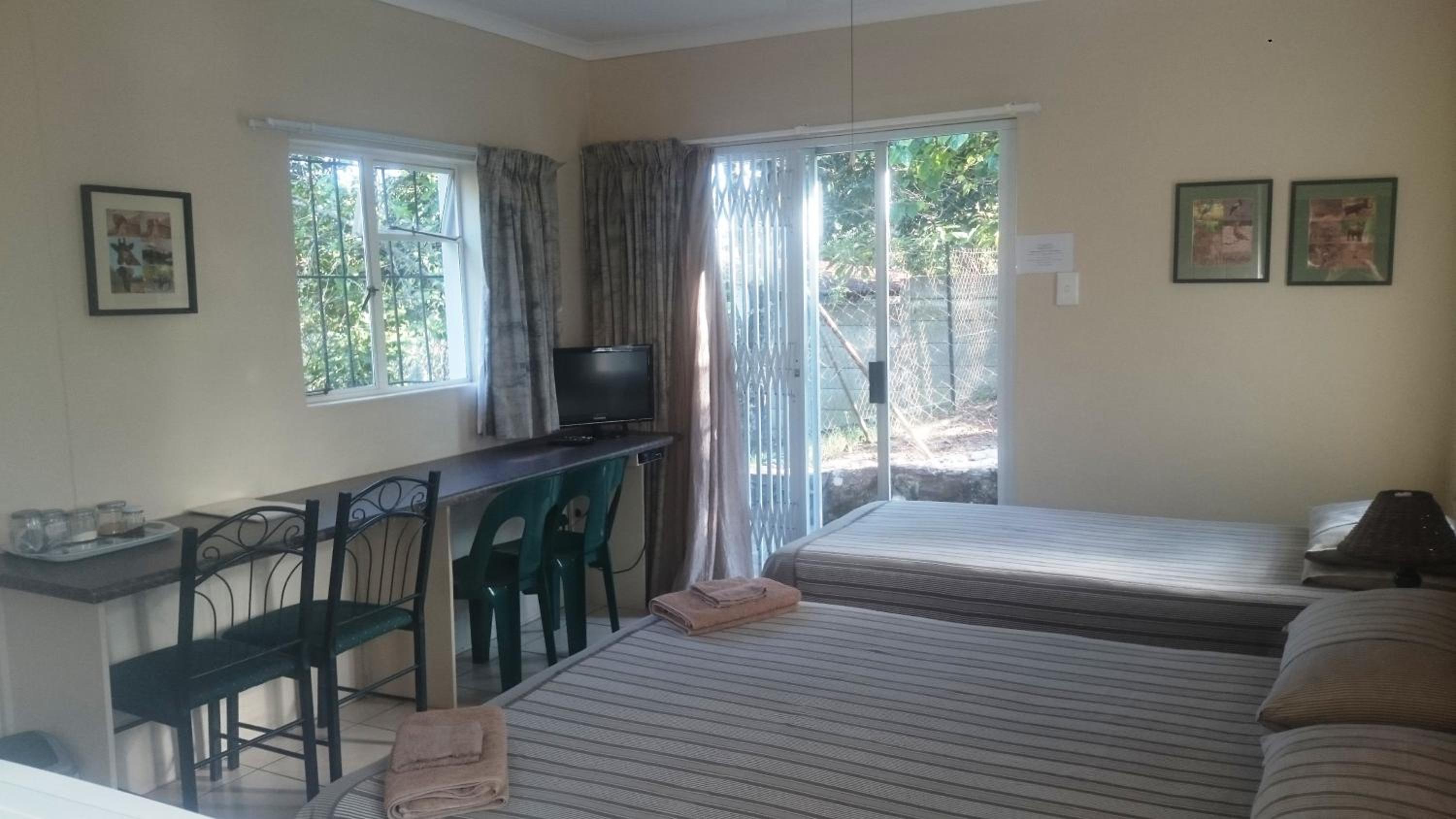 Double or Twin Room with Bathroom photo 2