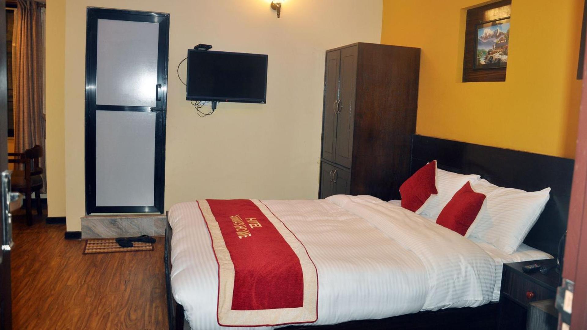 Deluxe Triple Room - Photo 8