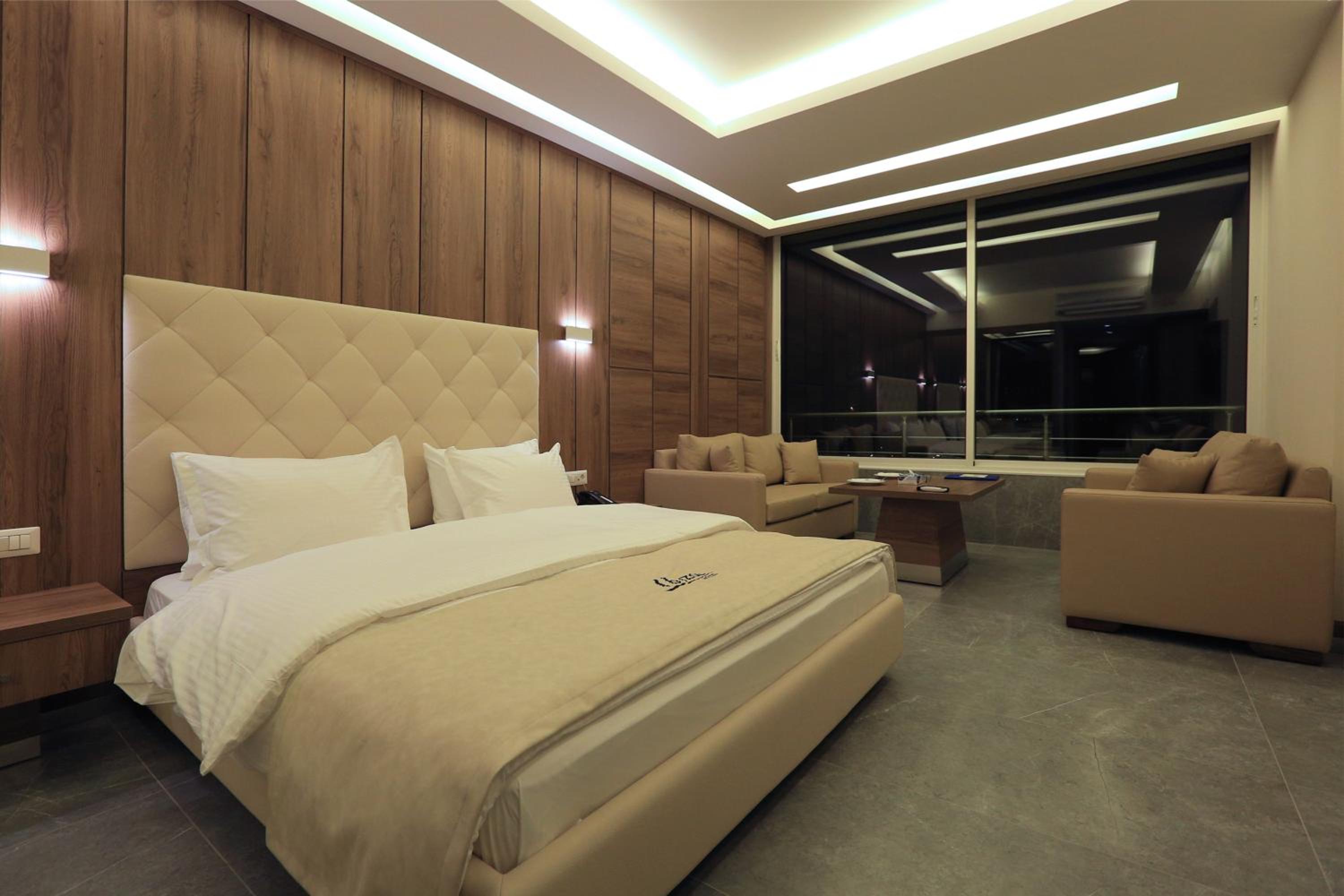 Junior Suite - Photo 18